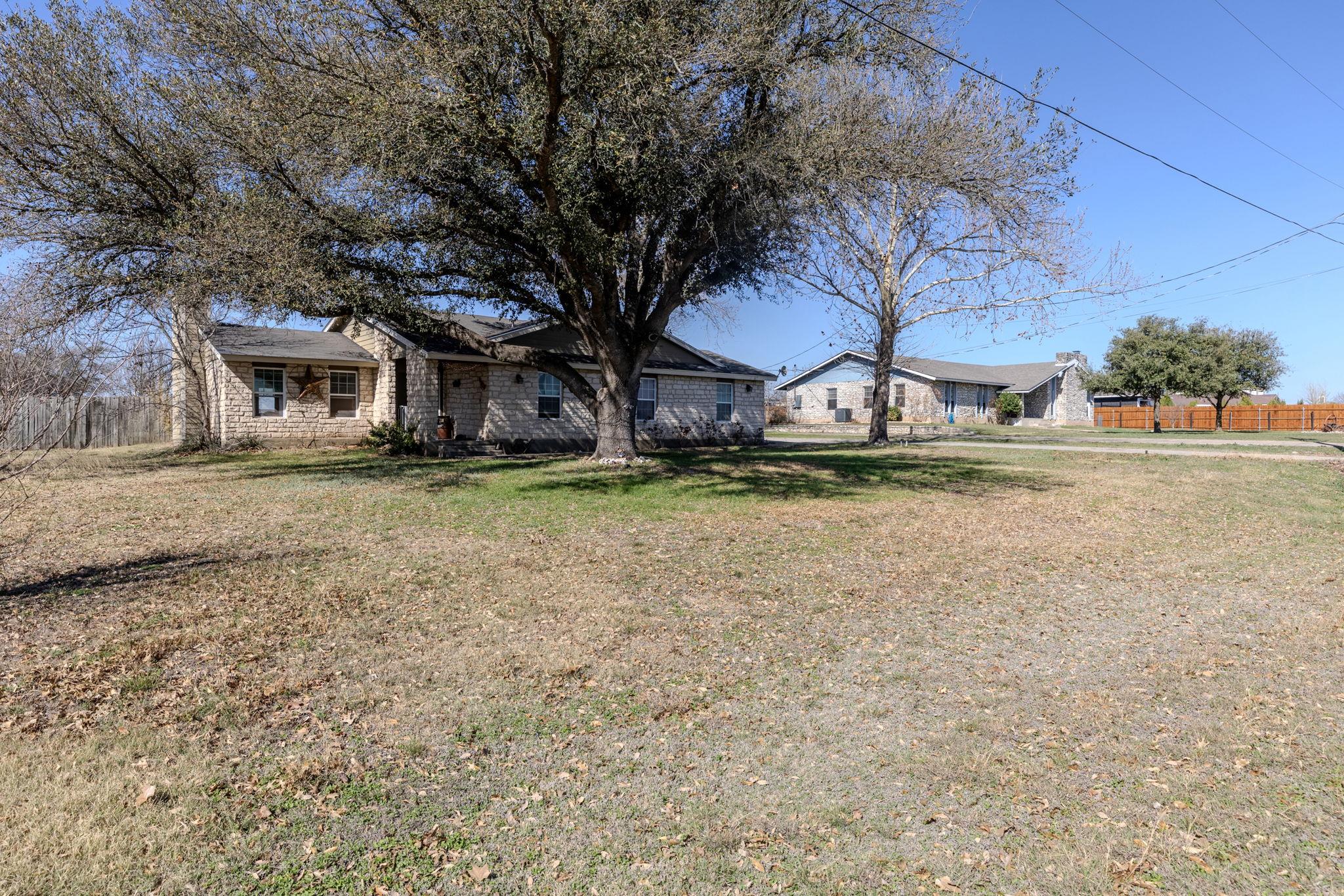 61 Family Cir, Hutto, TX 78634