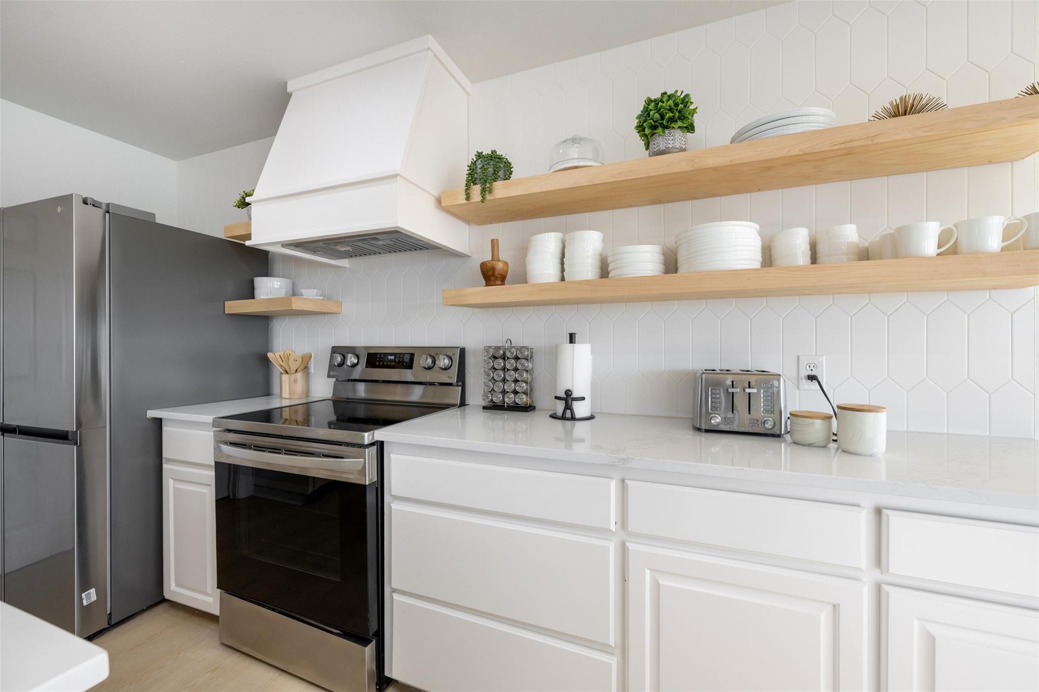 3008 Point Cv, Lago Vista, TX 78645