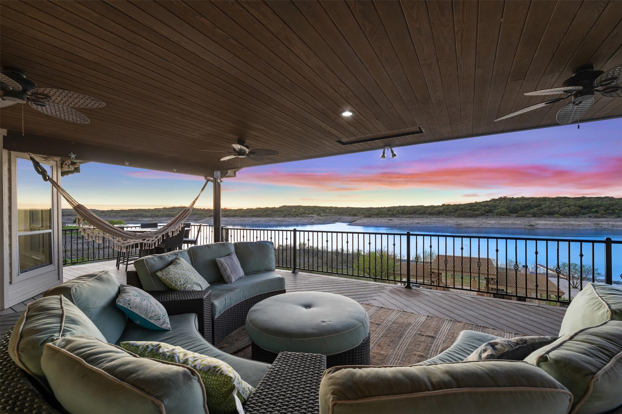 3008 Point Cv, Lago Vista, TX 78645