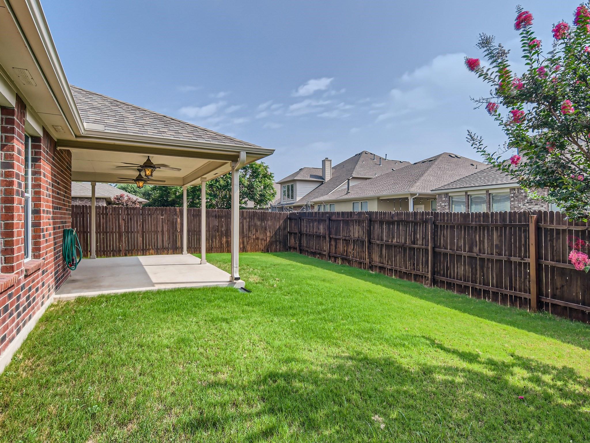 2016 Mary Ella Dr, Leander, TX 78641
