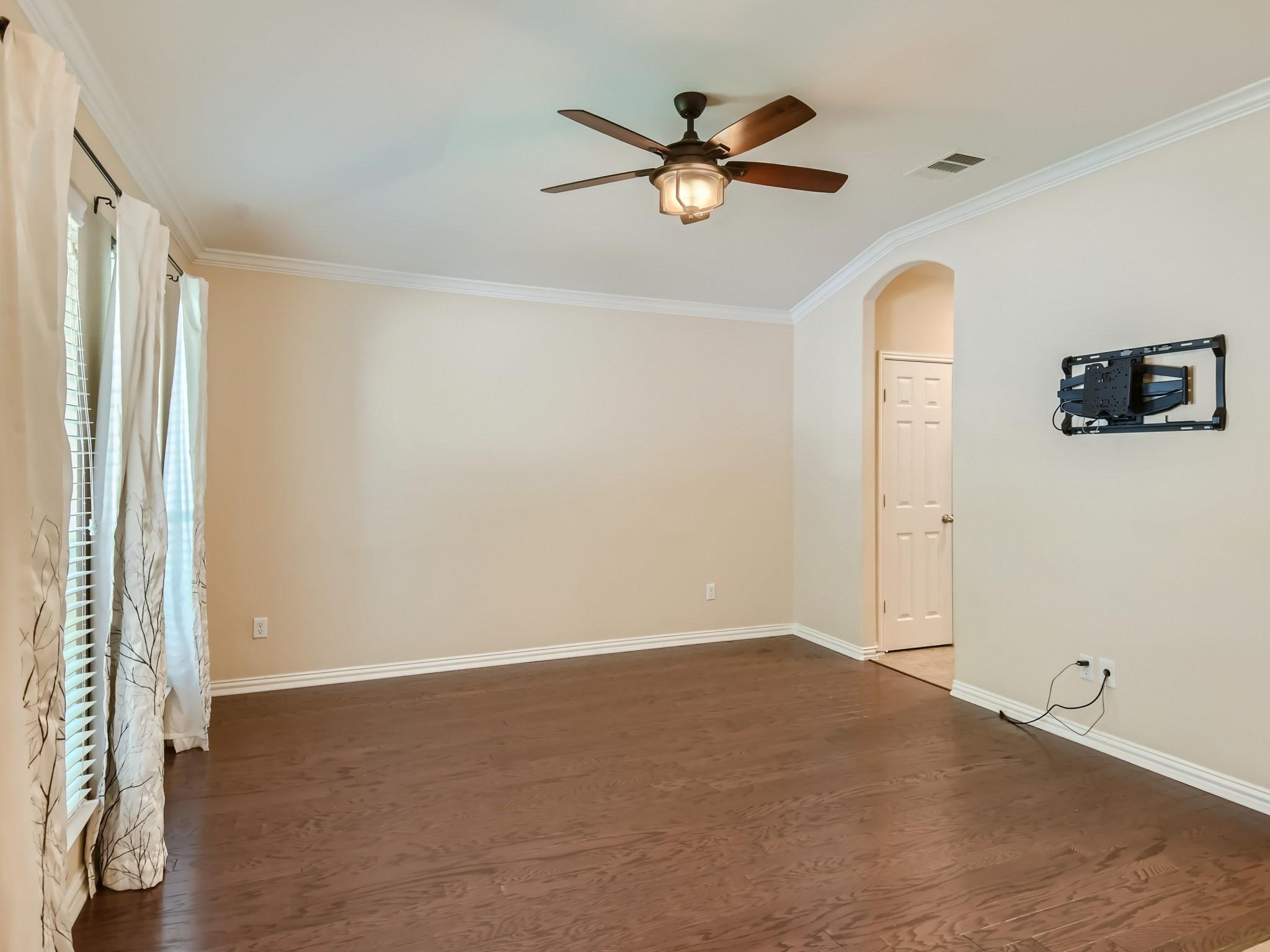 2016 Mary Ella Dr, Leander, TX 78641