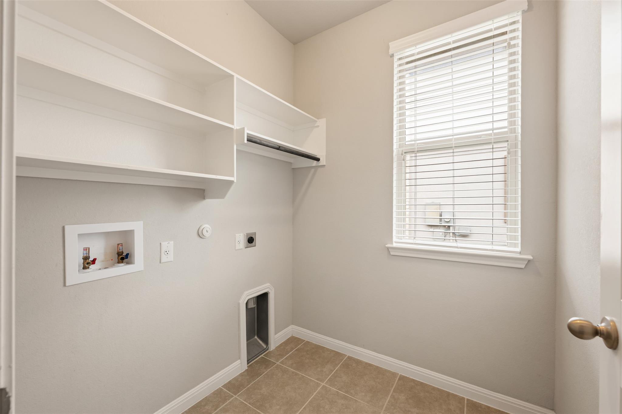 8121 Rosano St, Round Rock, TX 78665