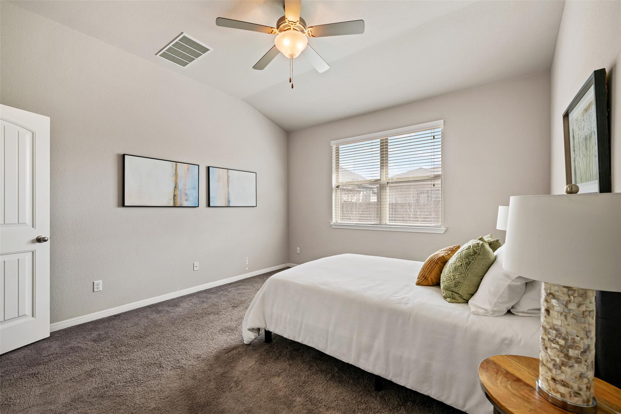 8121 Rosano St, Round Rock, TX 78665