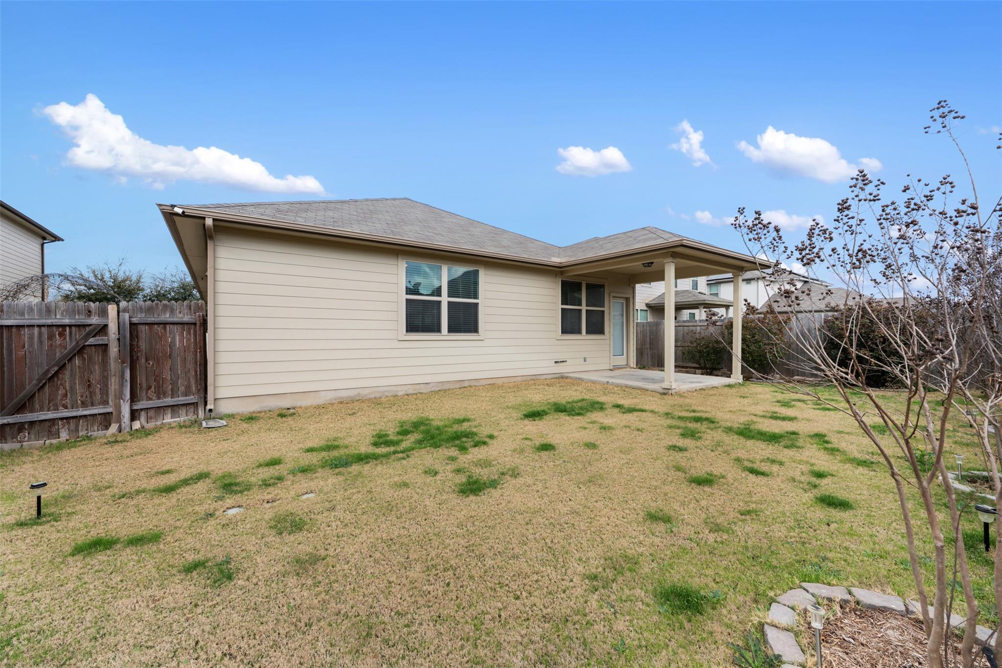 8121 Rosano St, Round Rock, TX 78665