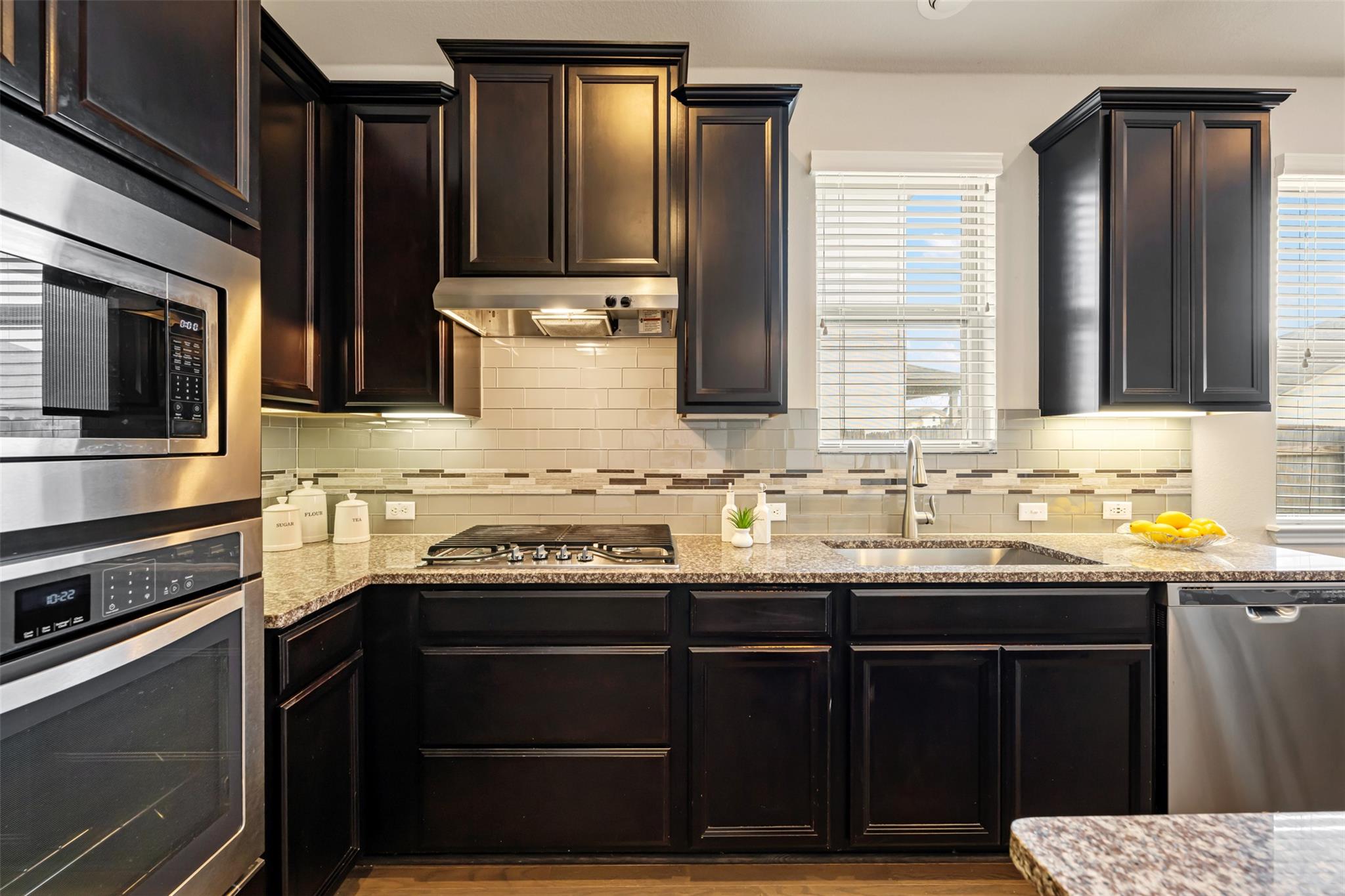 8121 Rosano St, Round Rock, TX 78665