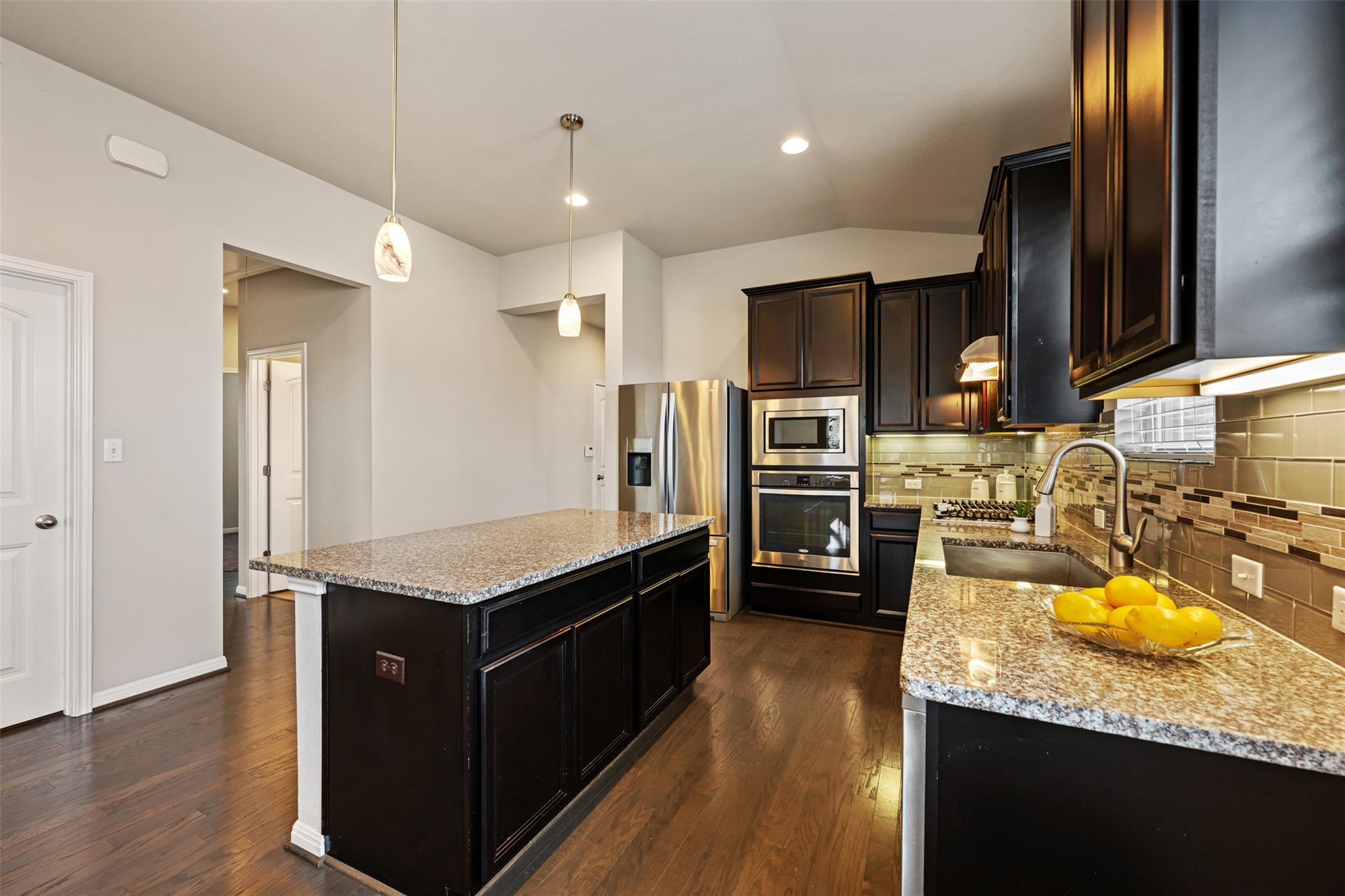 8121 Rosano St, Round Rock, TX 78665