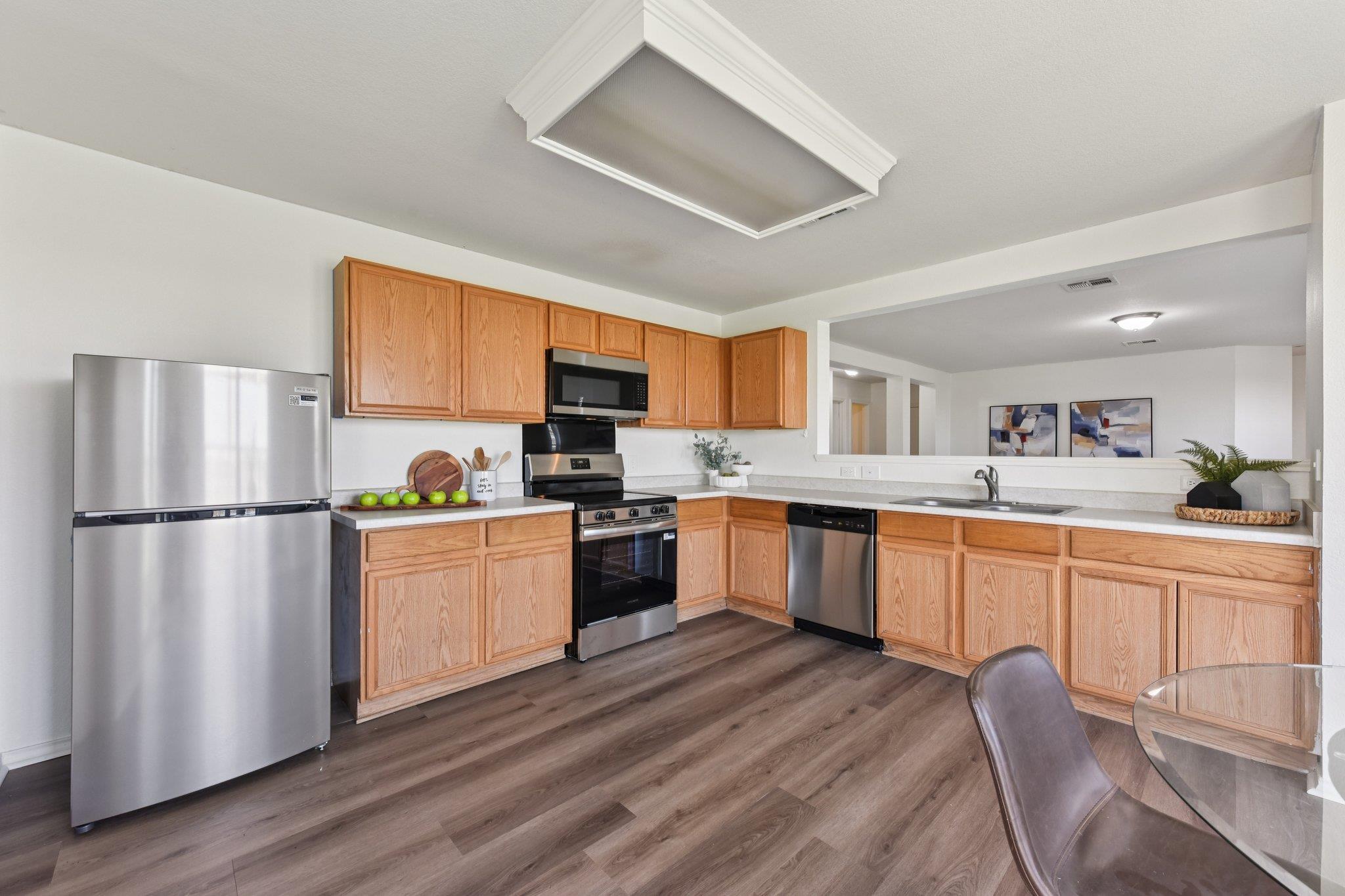 101 Bandara Woods Blvd, Elgin, TX 78621