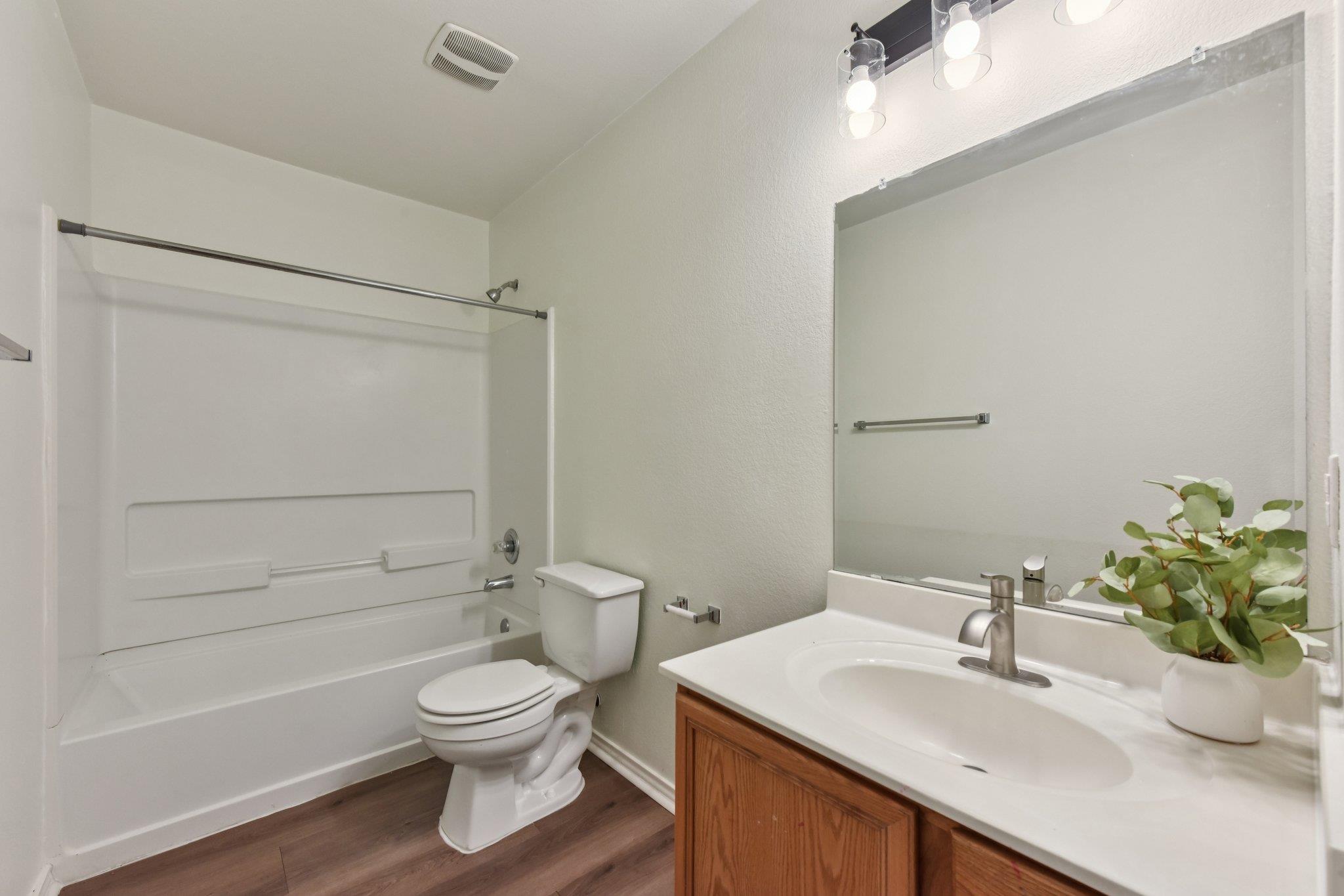 101 Bandara Woods Blvd, Elgin, TX 78621