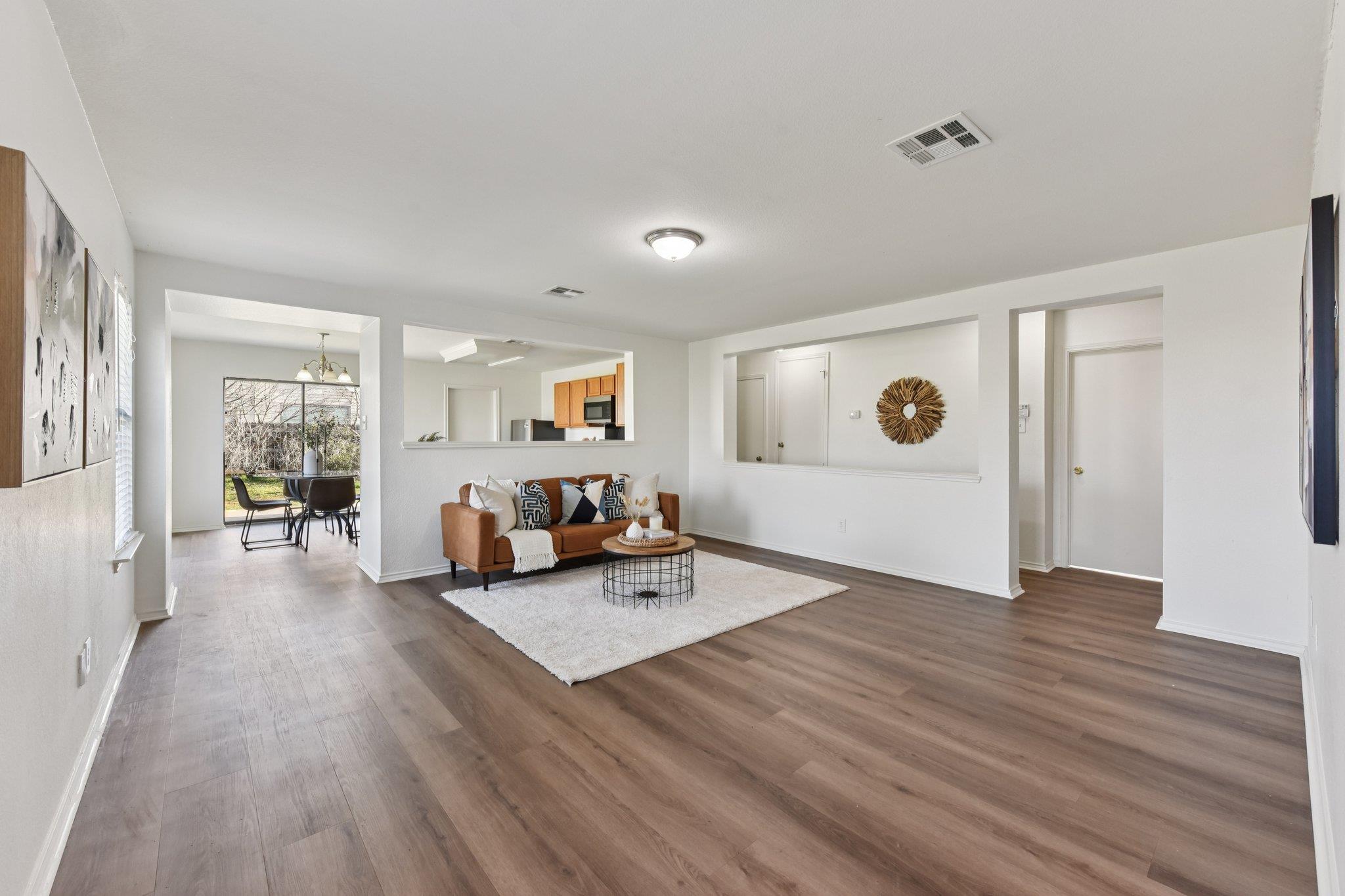 101 Bandara Woods Blvd, Elgin, TX 78621