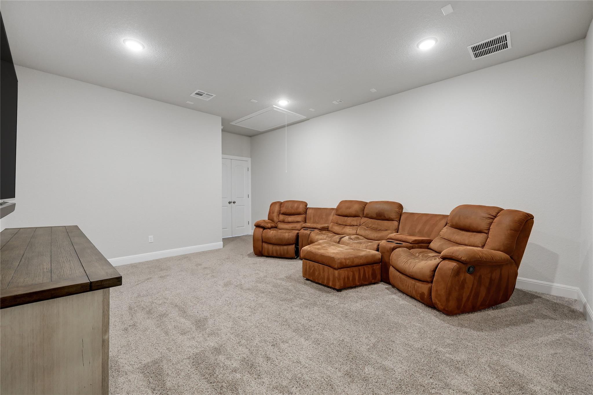 2913 Mossy Springs Dr, Leander, TX 78641