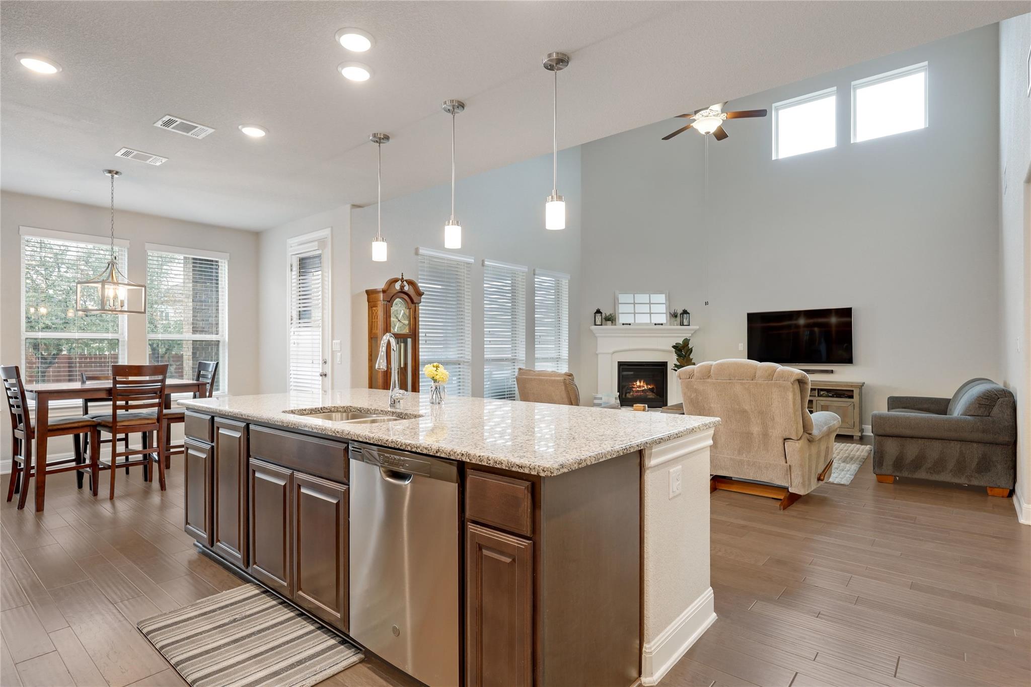 2913 Mossy Springs Dr, Leander, TX 78641