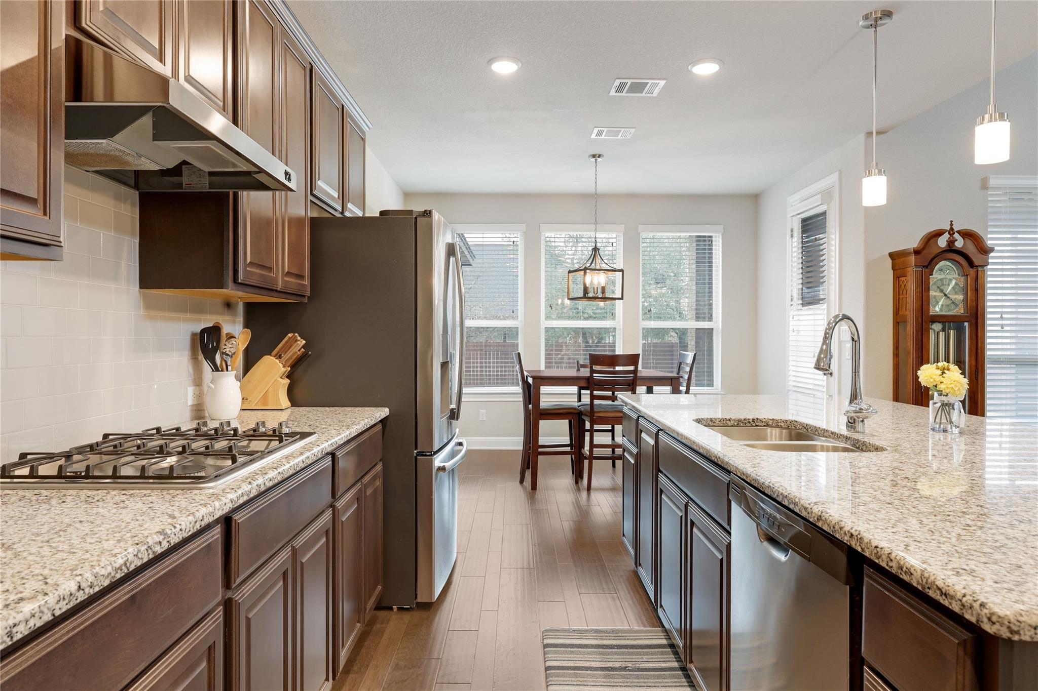 2913 Mossy Springs Dr, Leander, TX 78641