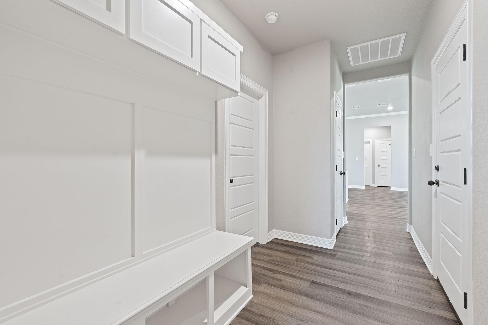 103 W Tomlinson St, Florence, TX 76527