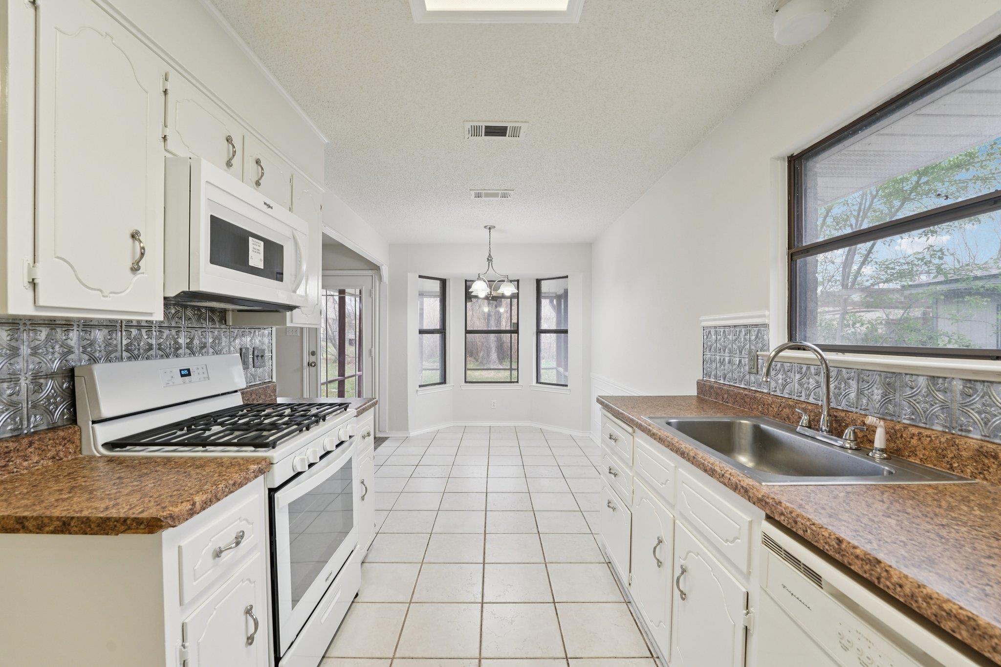 3213 Forest Hill Dr, Killeen, TX 76542