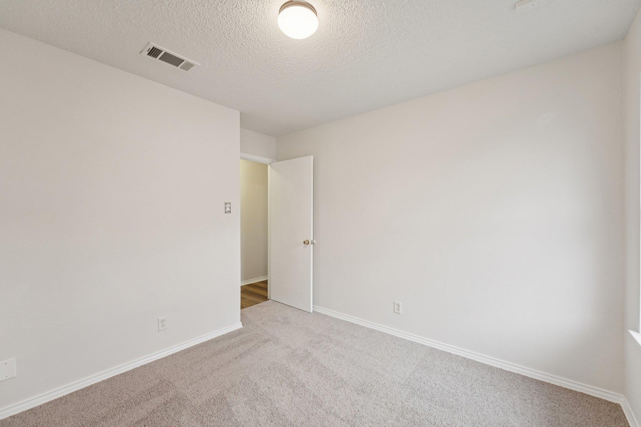 3213 Forest Hill Dr, Killeen, TX 76542