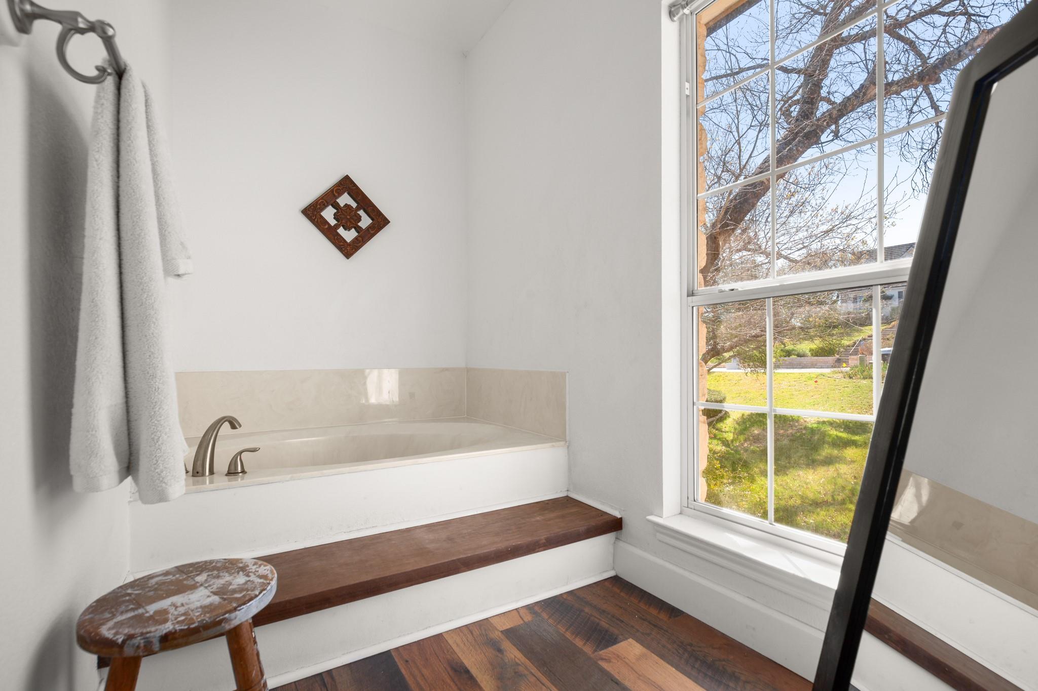 6002 Rain Creek Pkwy, Austin, TX 78759