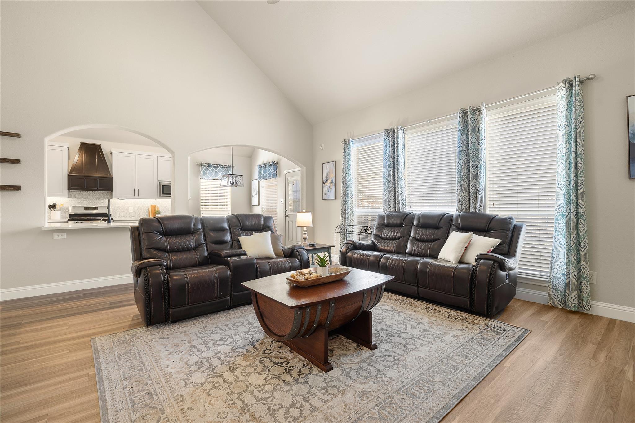 1104 Bethpage Dr, Hutto, TX 78634