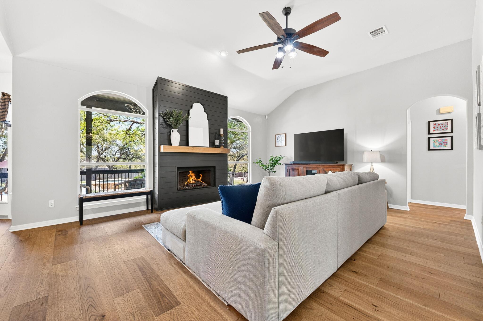 137 Ridgewood Cv, Georgetown, TX 78633