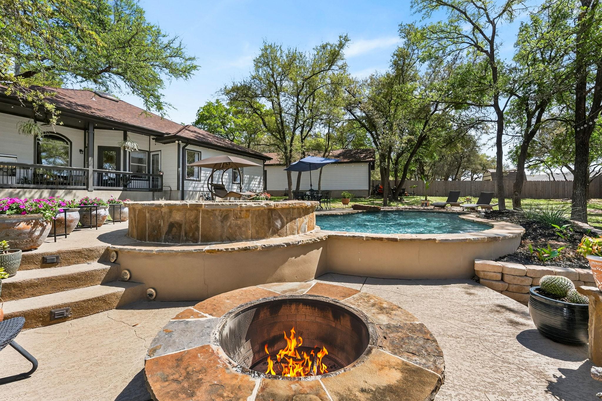 137 Ridgewood Cv, Georgetown, TX 78633