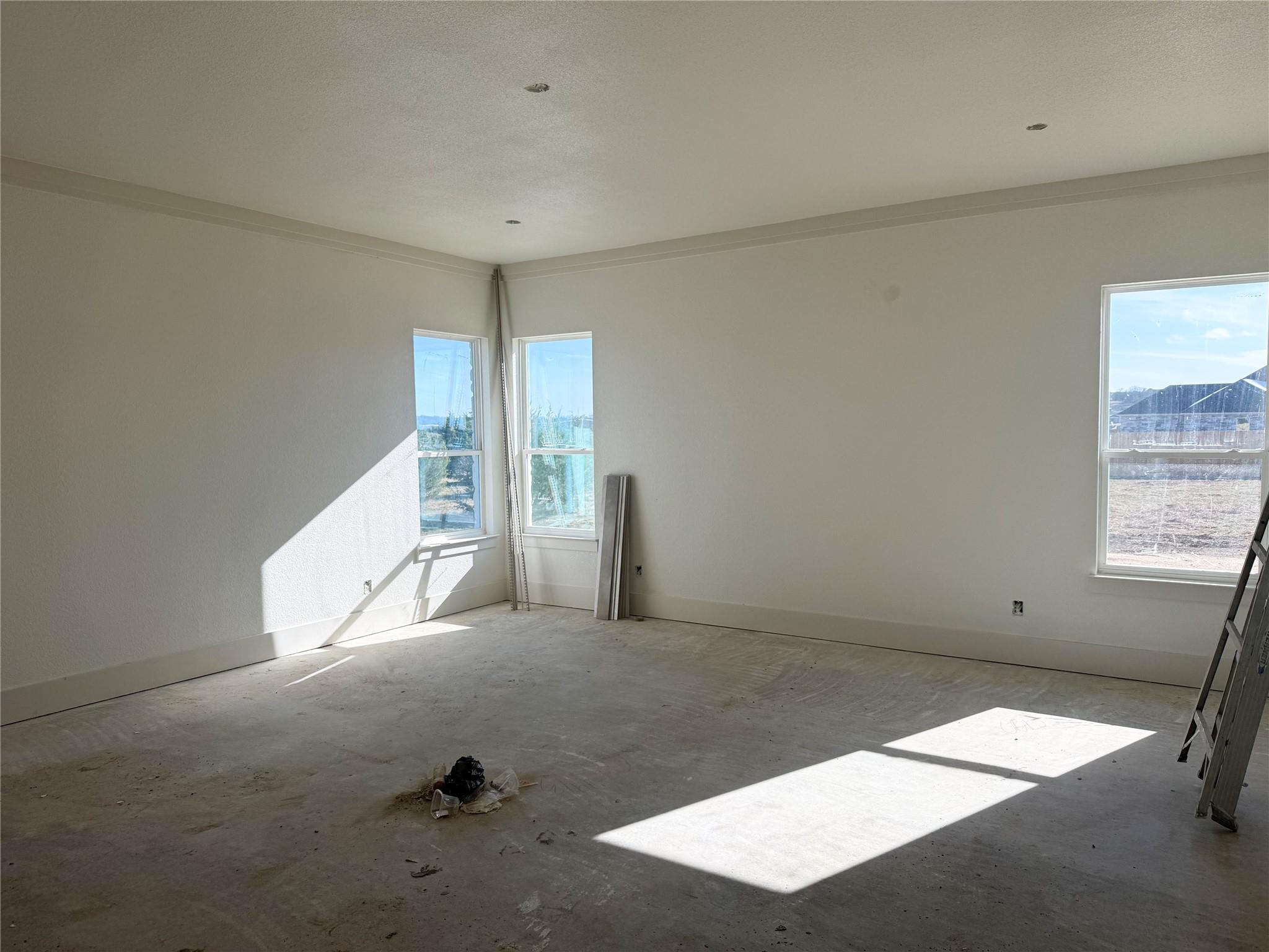 1614 Hunt Dr, Salado, TX 76571