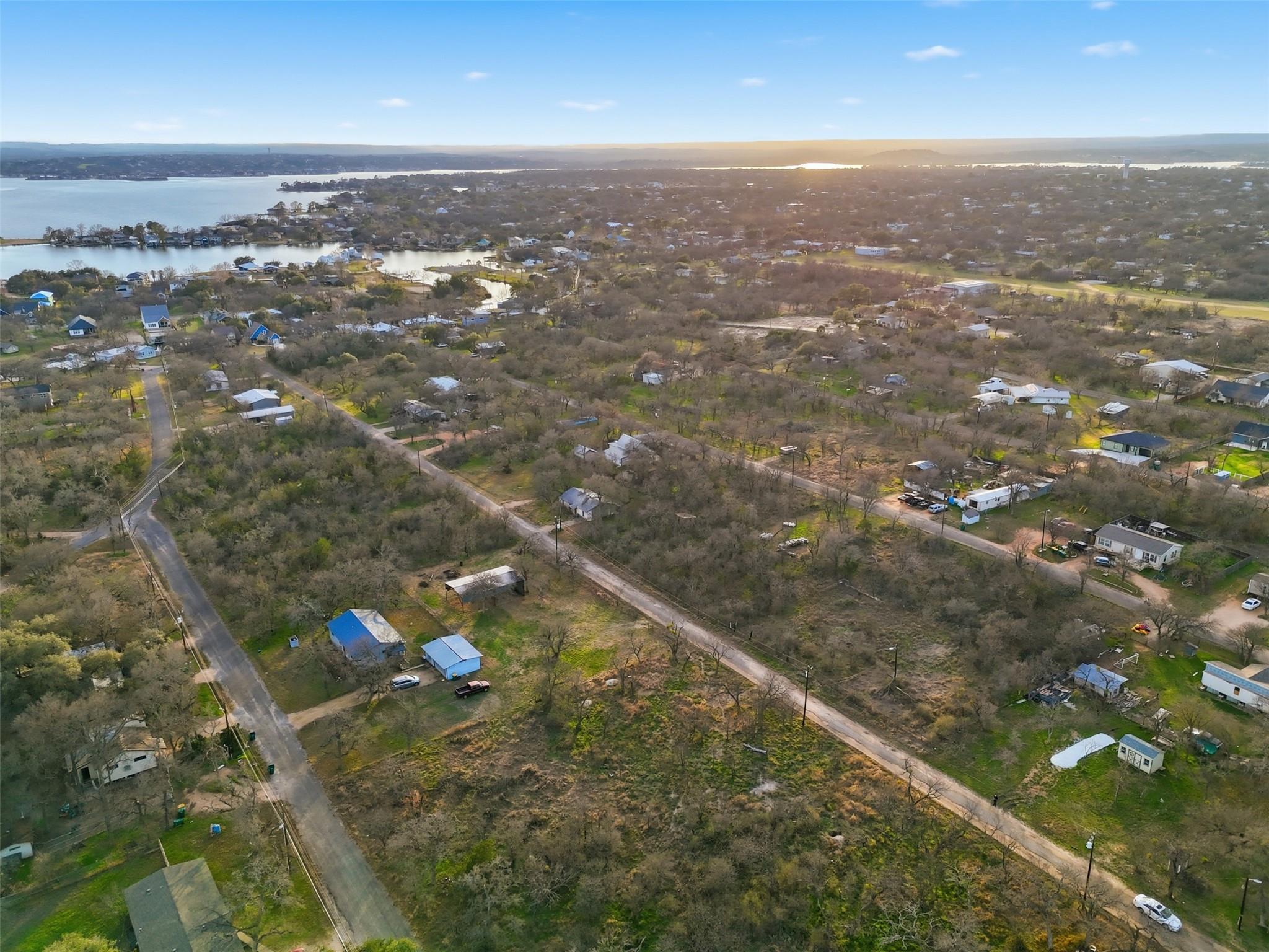1304 Shady Forest Dr, Granite Shoals, TX 78654