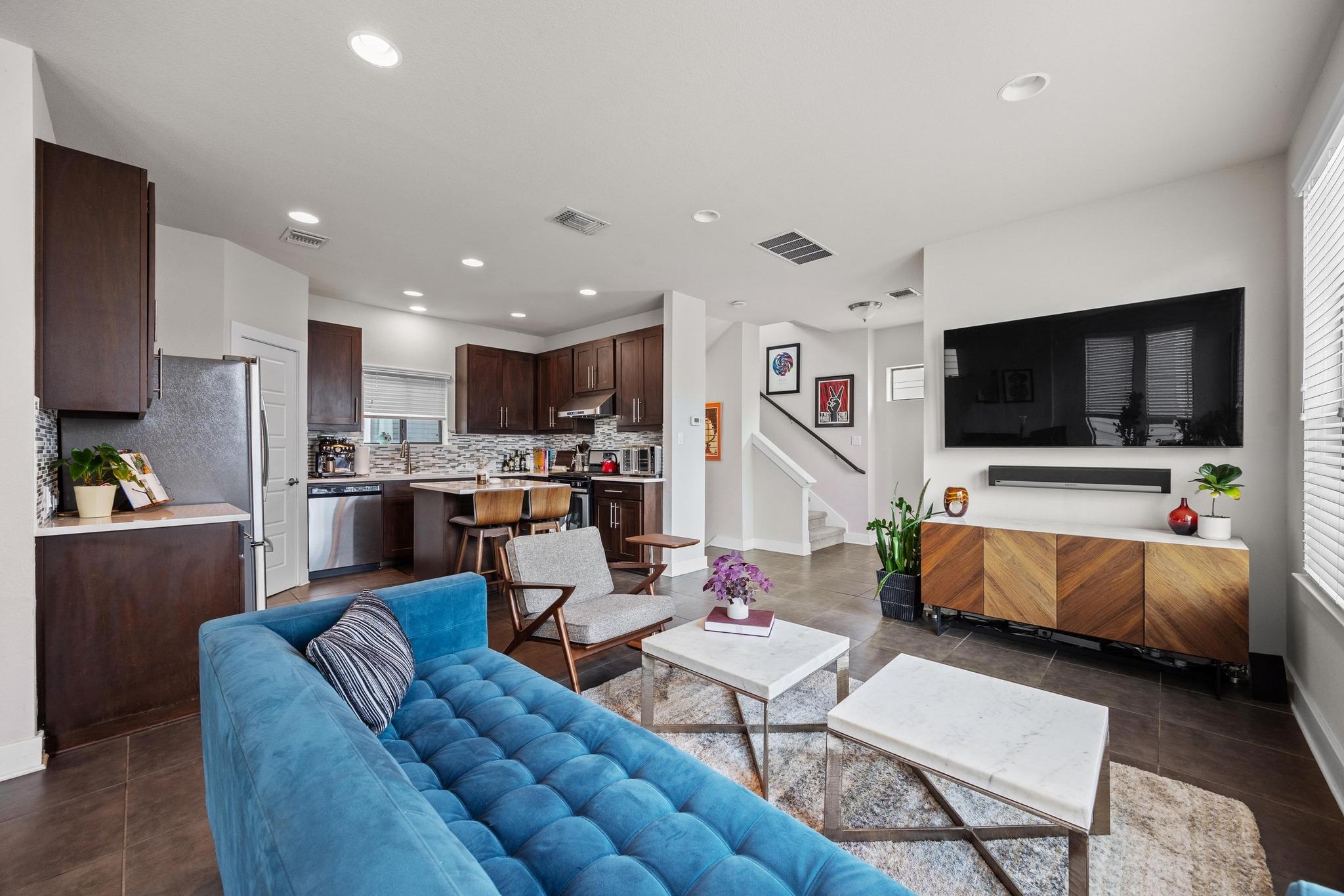 1921 Warely Ln # 250C, Austin, TX 78741