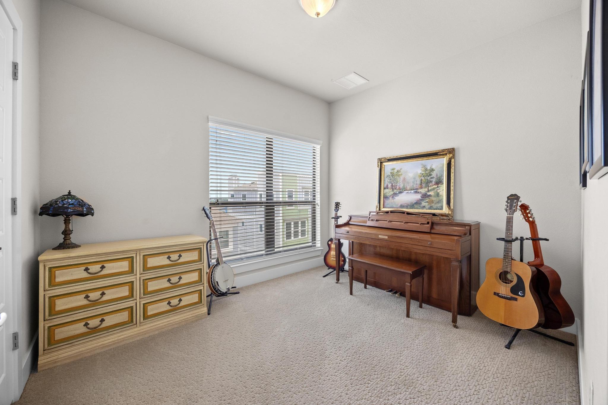 1921 Warely Ln # 250C, Austin, TX 78741