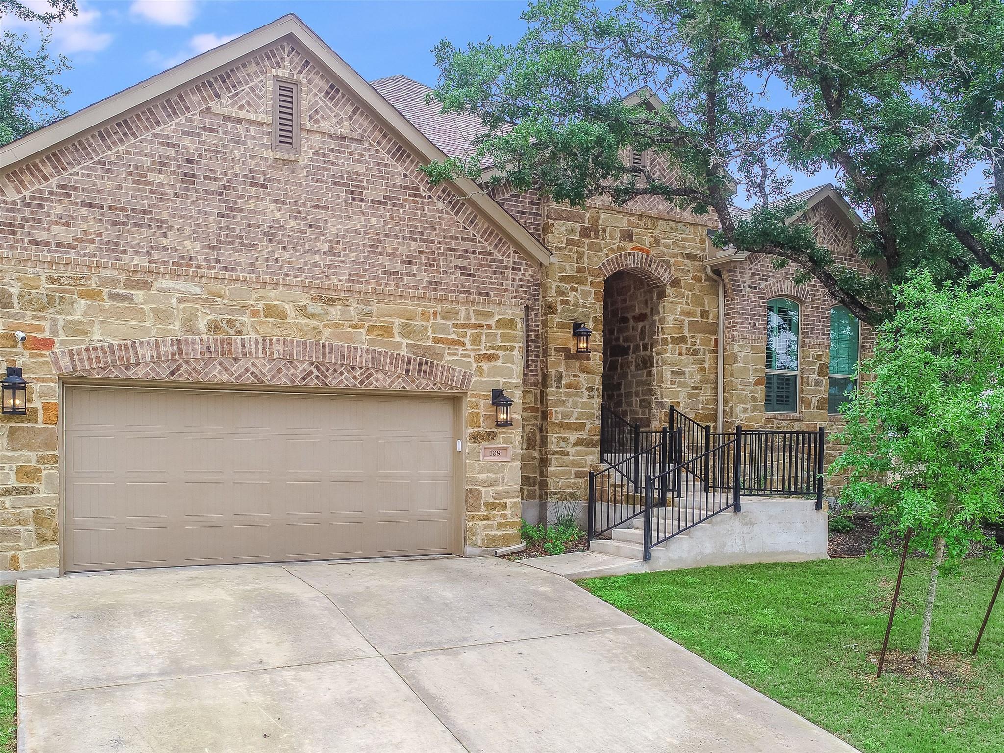 109 Quiet Oak Rd, San Marcos, TX 78666