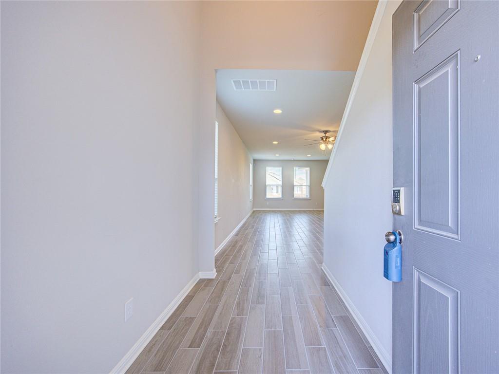 128 Drifter Ln, Jarrell, TX 76537