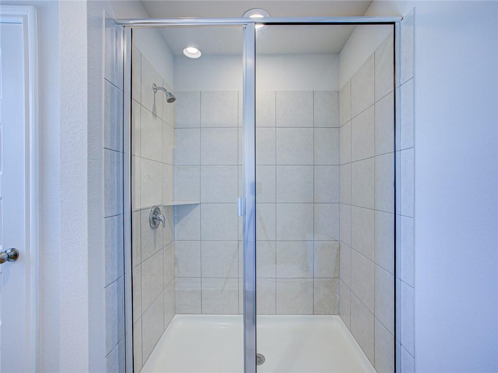 128 Drifter Ln, Jarrell, TX 76537