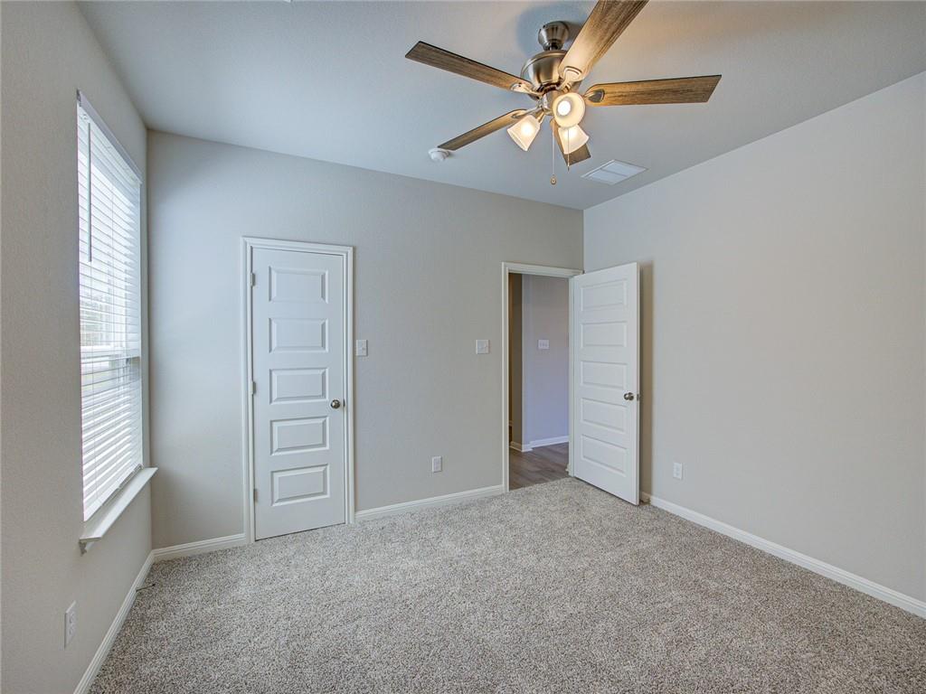 128 Drifter Ln, Jarrell, TX 76537