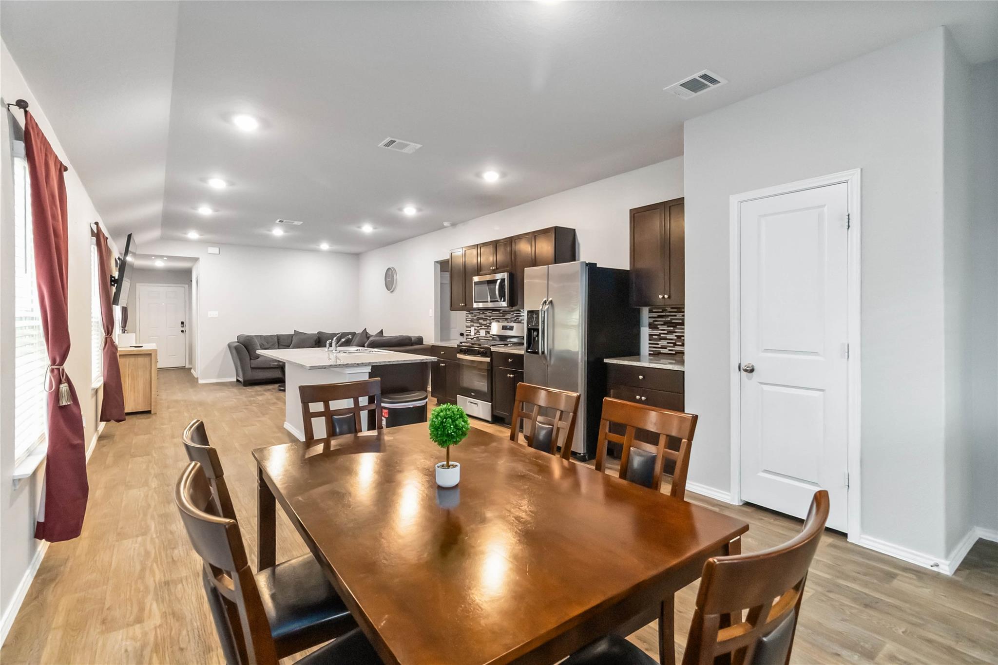 2845 Wolfcreek, New Braunfels, TX 78130