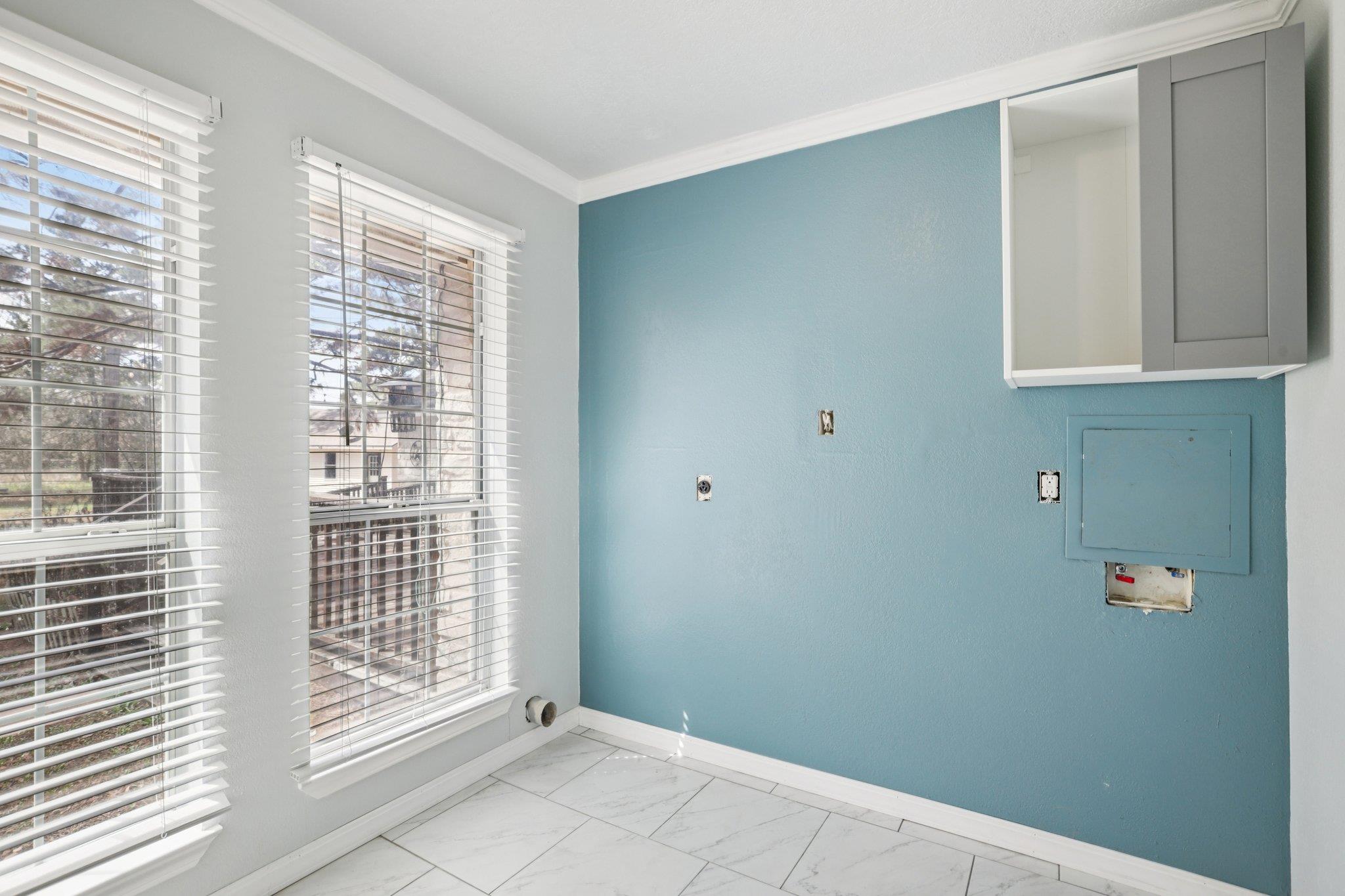 105 Daisy Ln, Bastrop, TX 78602