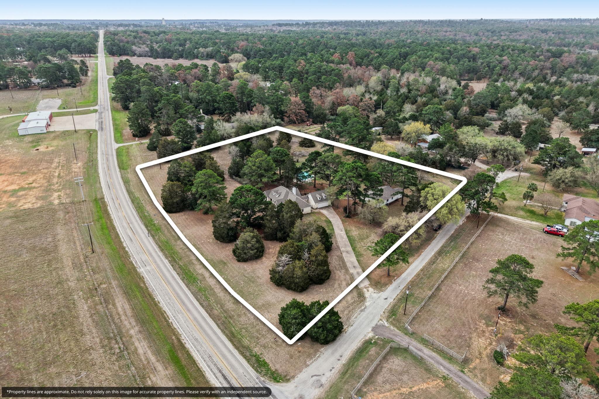 105 Daisy Ln, Bastrop, TX 78602