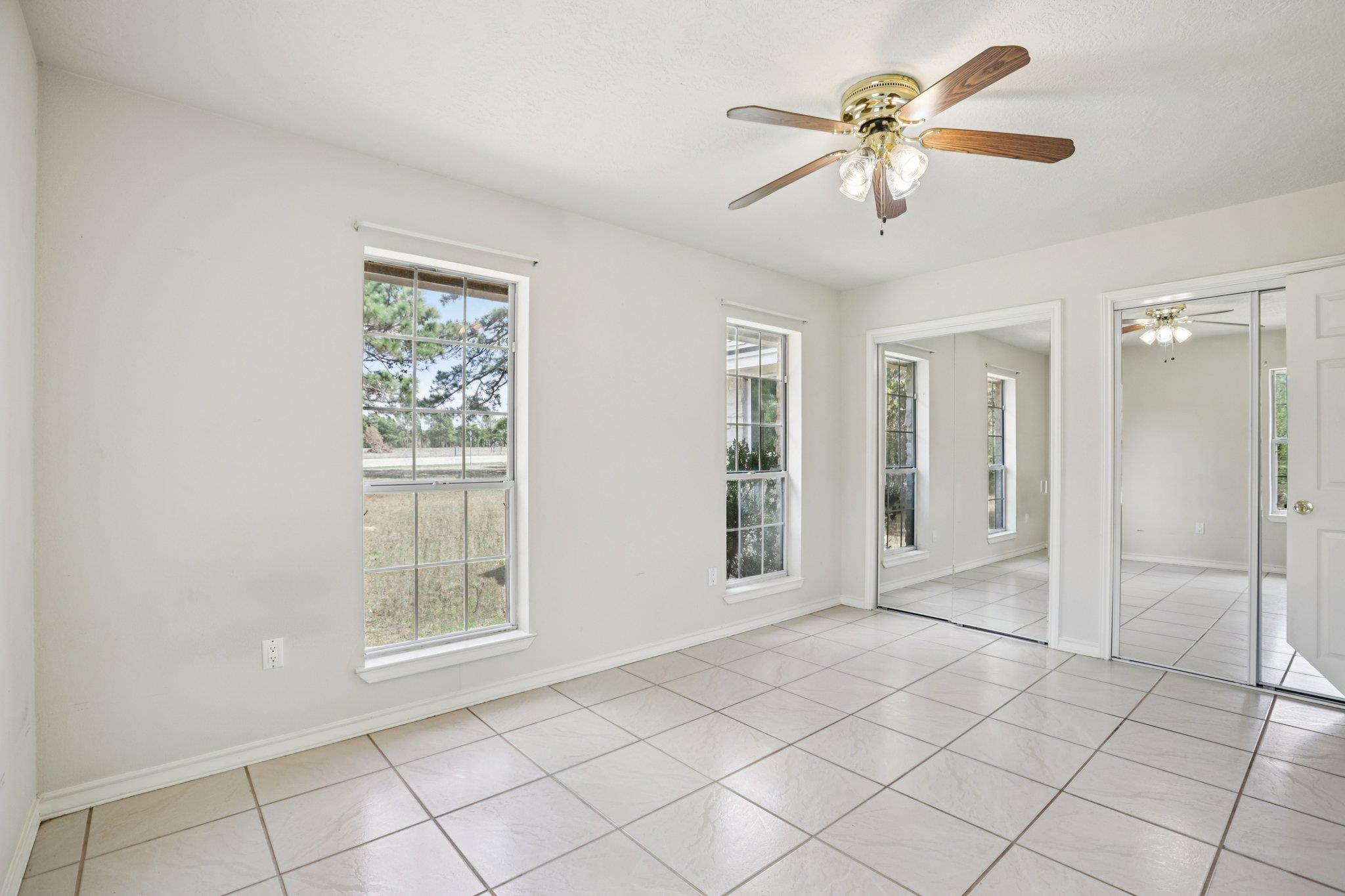 105 Daisy Ln, Bastrop, TX 78602