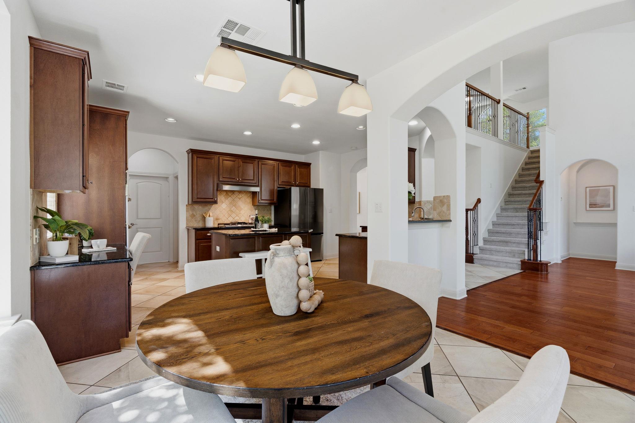 7604 Menler Dr, Austin, TX 78735