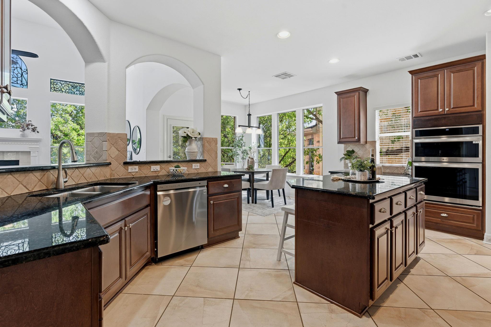 7604 Menler Dr, Austin, TX 78735