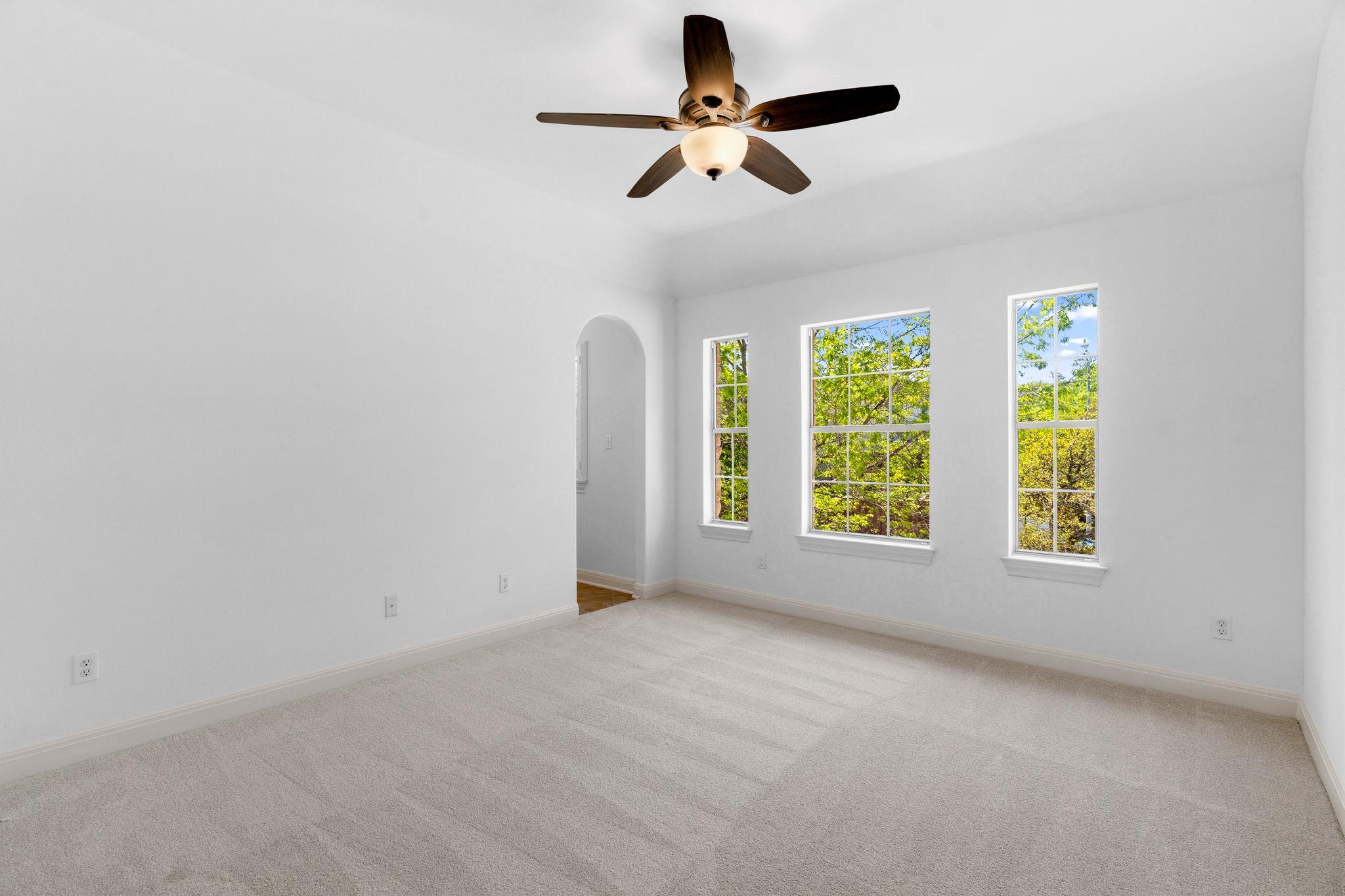 7604 Menler Dr, Austin, TX 78735