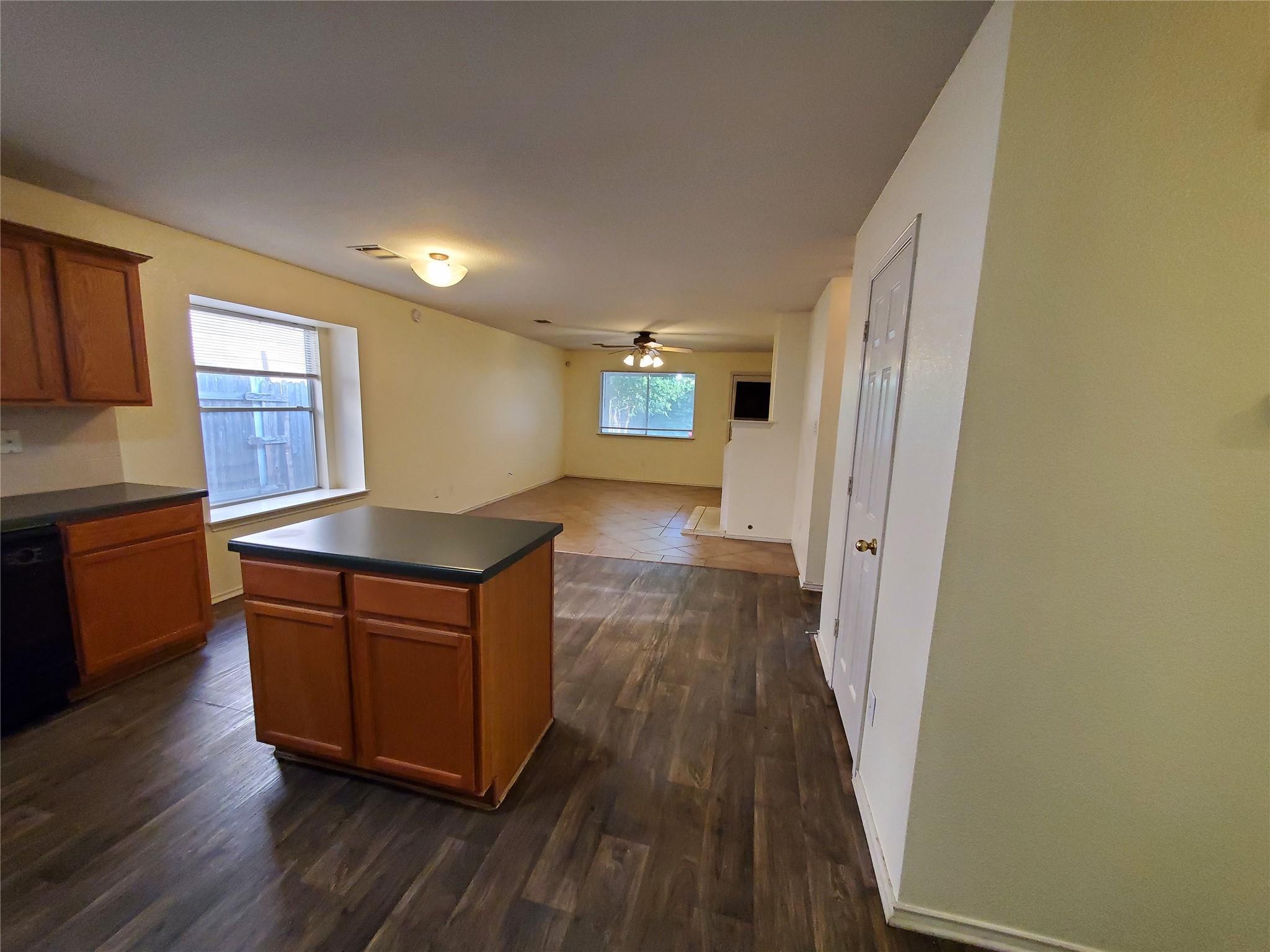 15308 Sarahs Creek Dr, Pflugerville, TX 78660