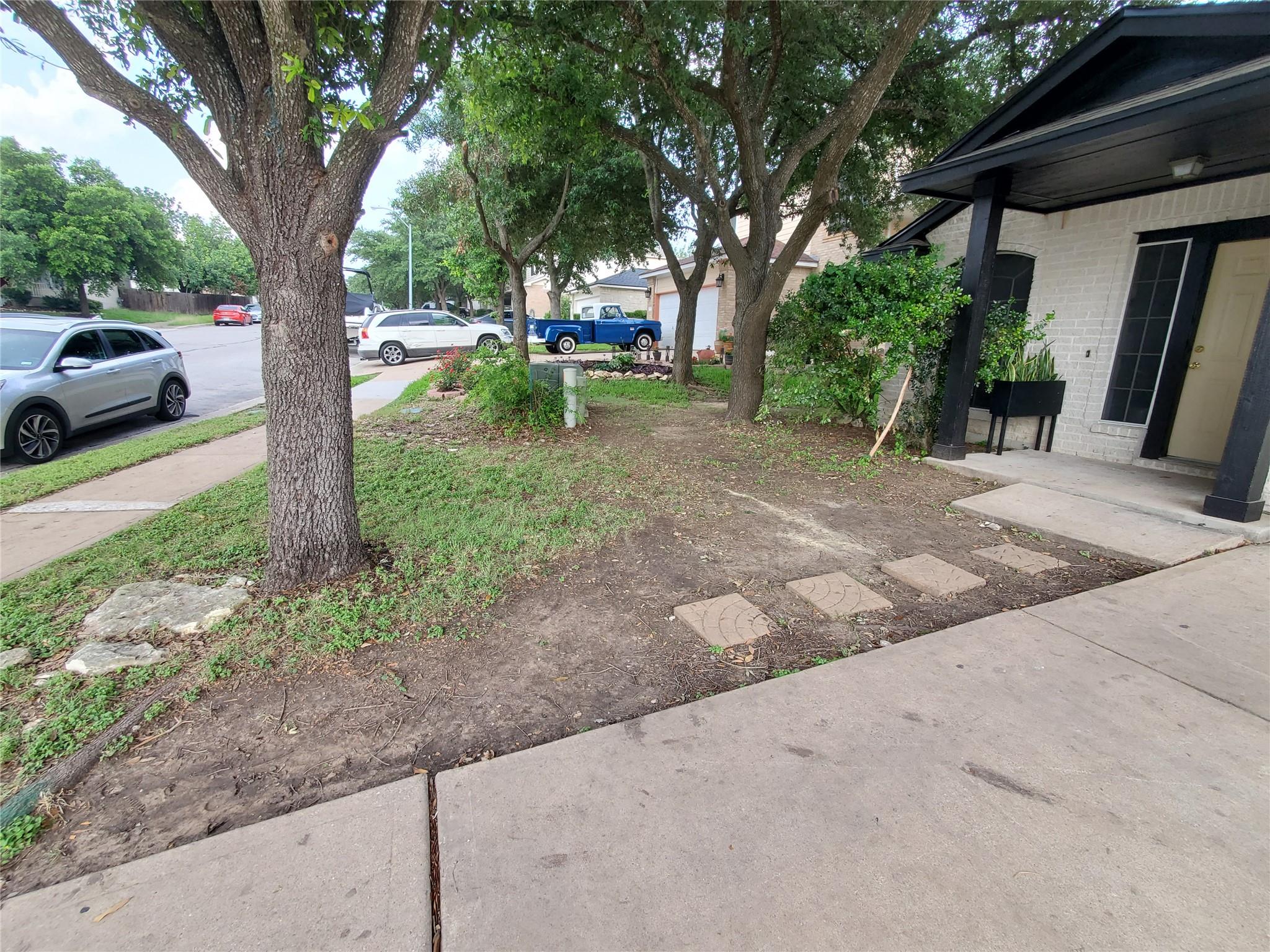 15308 Sarahs Creek Dr, Pflugerville, TX 78660