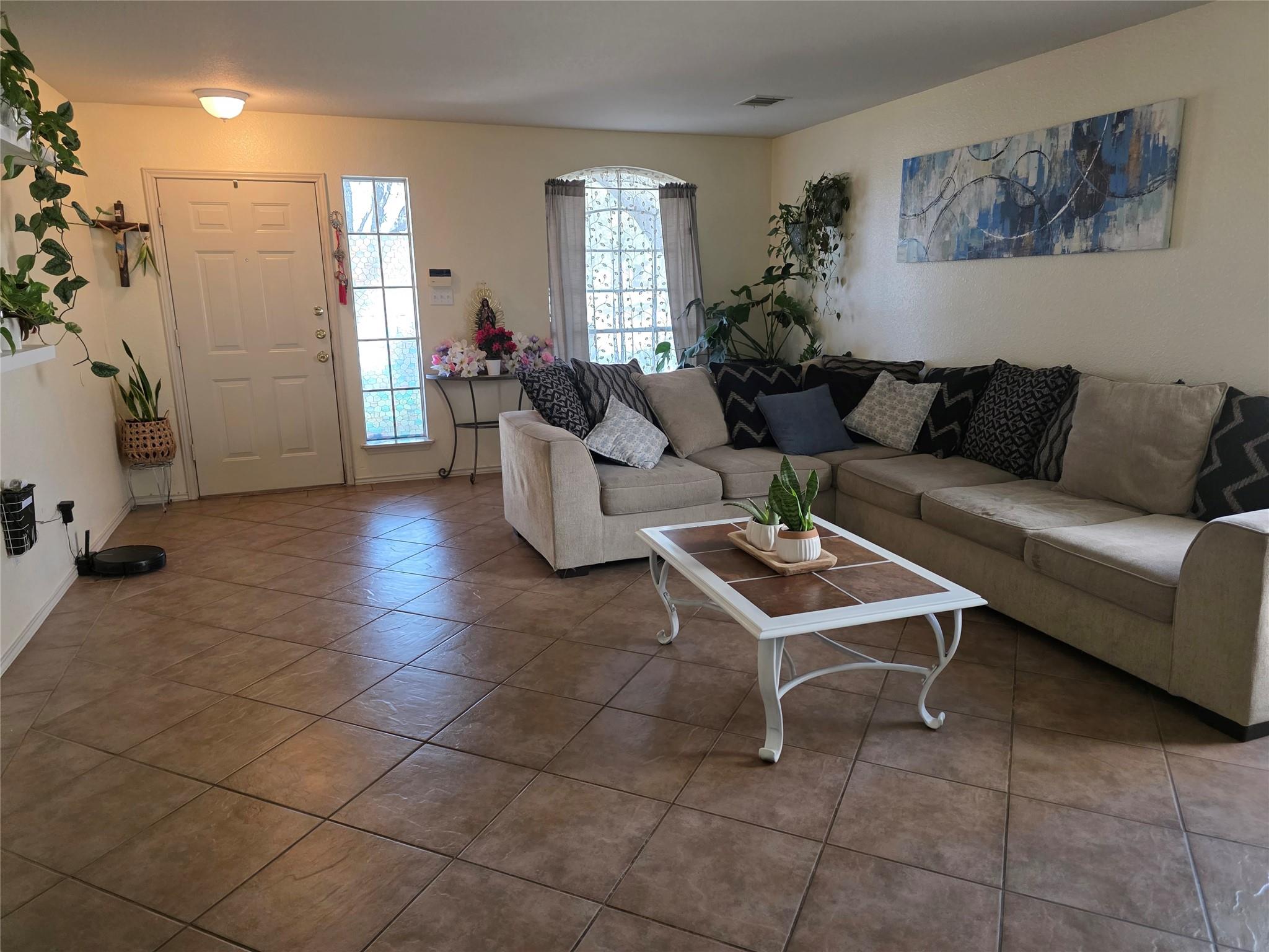 15308 Sarahs Creek Dr, Pflugerville, TX 78660