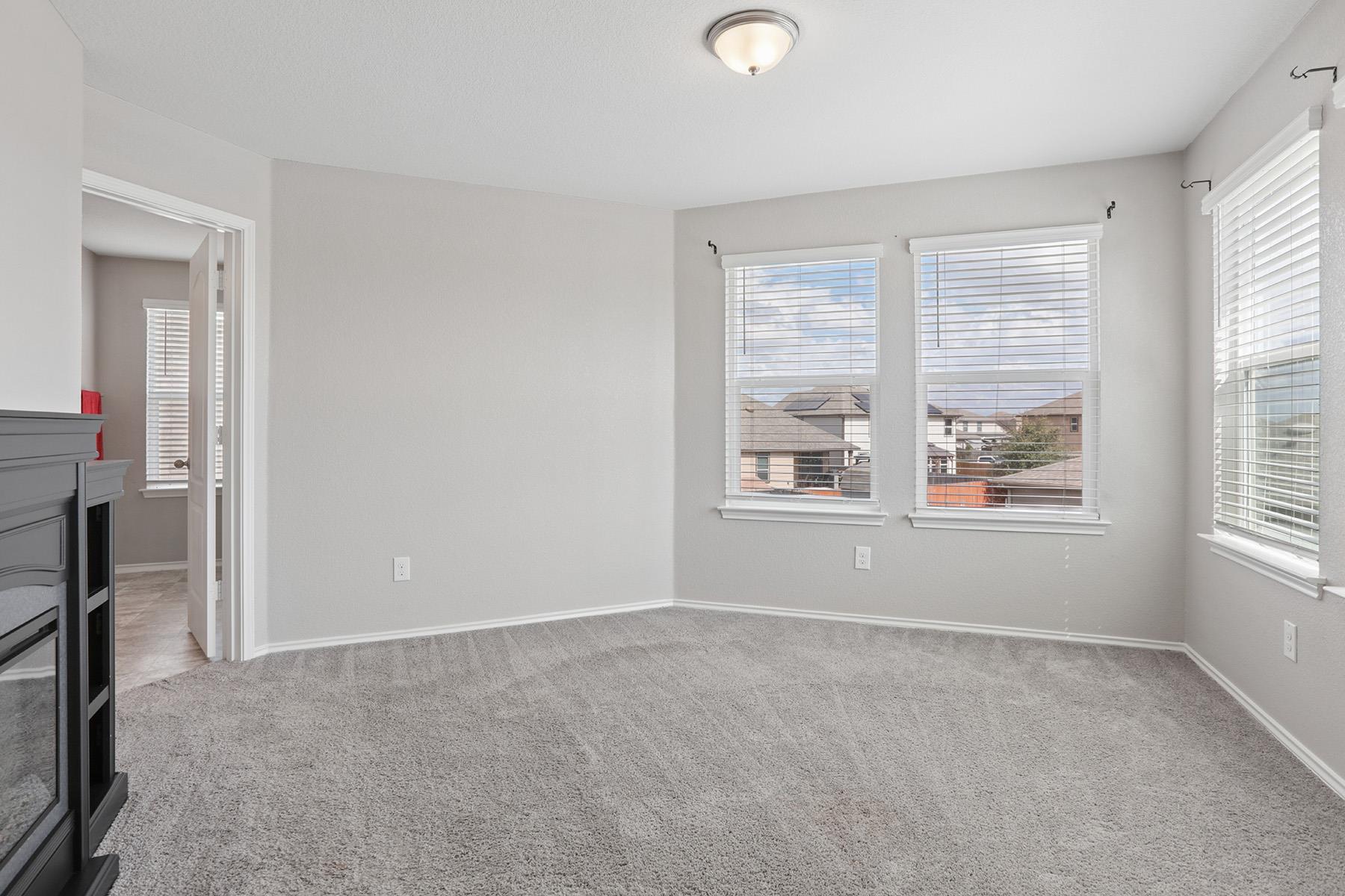 13717 Abraham Lincoln St, Manor, TX 78653