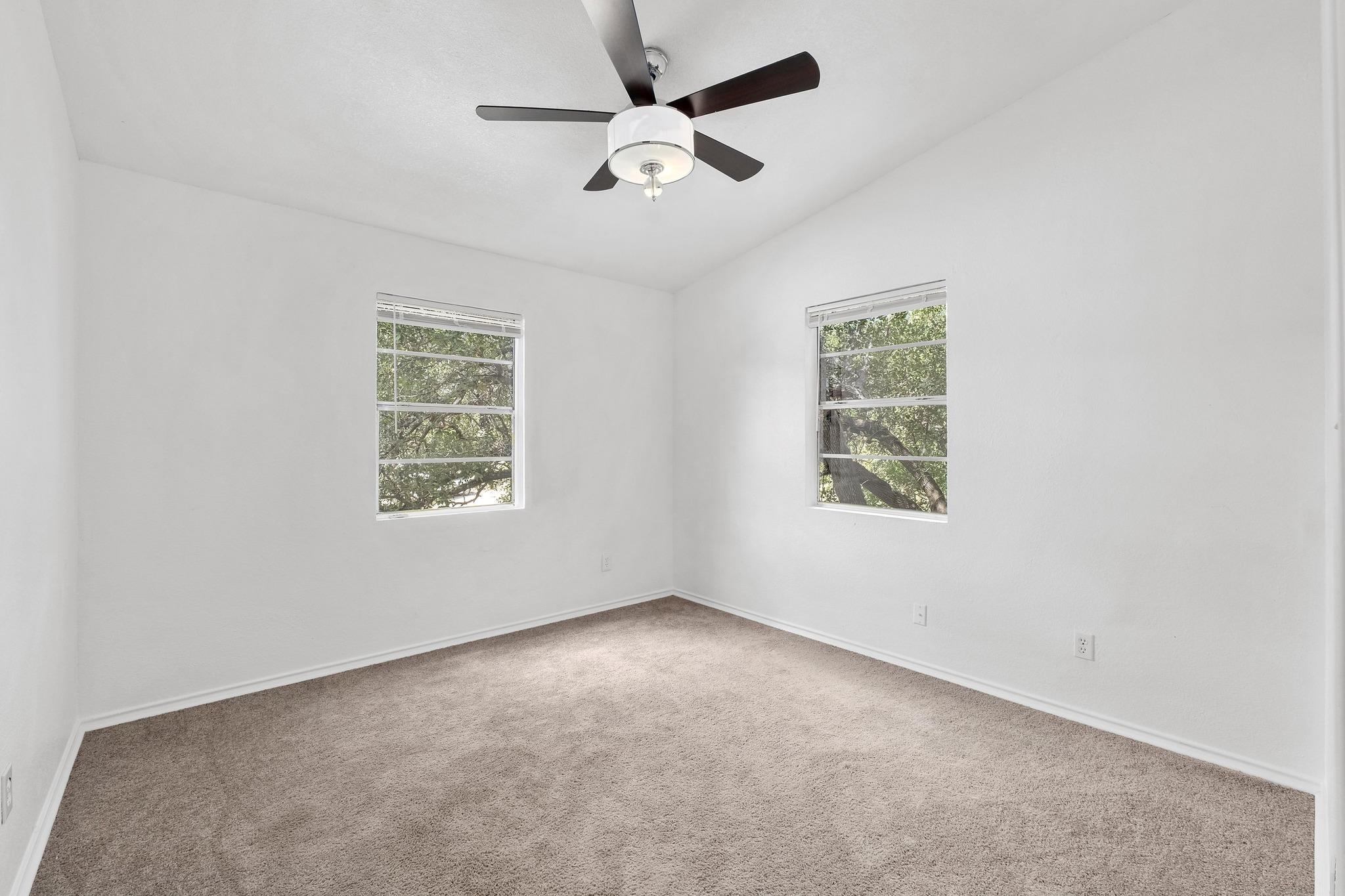 501 Twin Oaks Trl, Dripping Springs, TX 78620