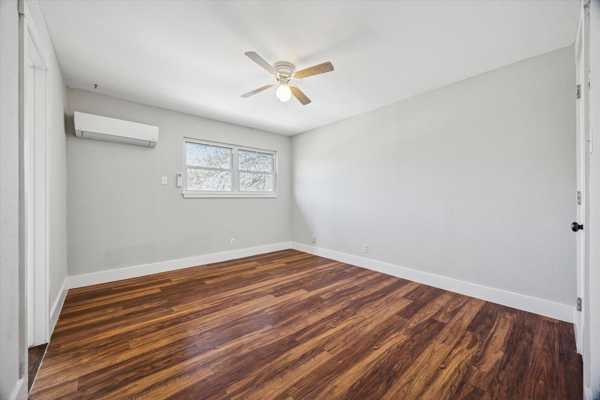 217 W Mockingbird Ln, Harker Heights, TX 76548