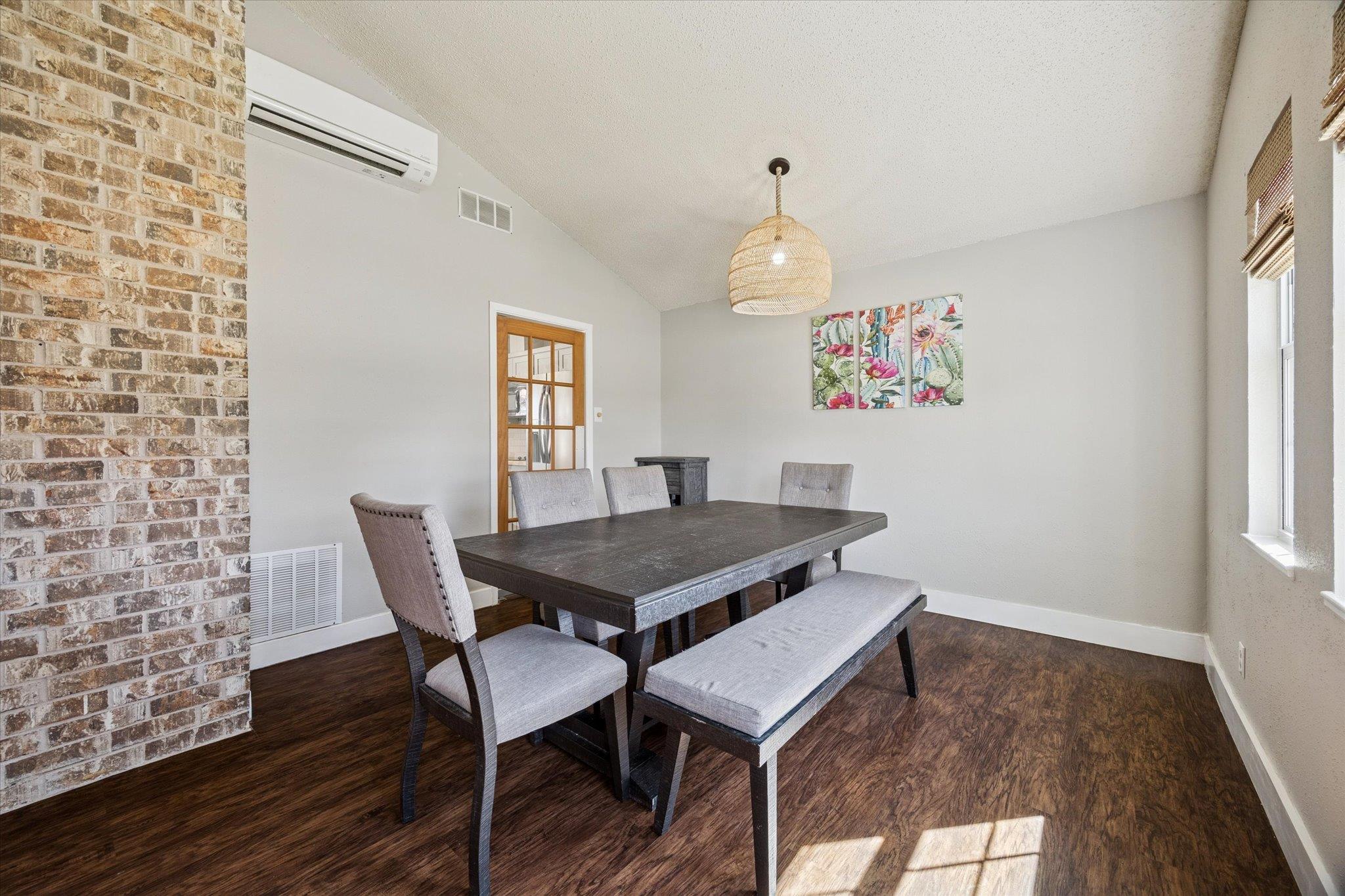 217 W Mockingbird Ln, Harker Heights, TX 76548