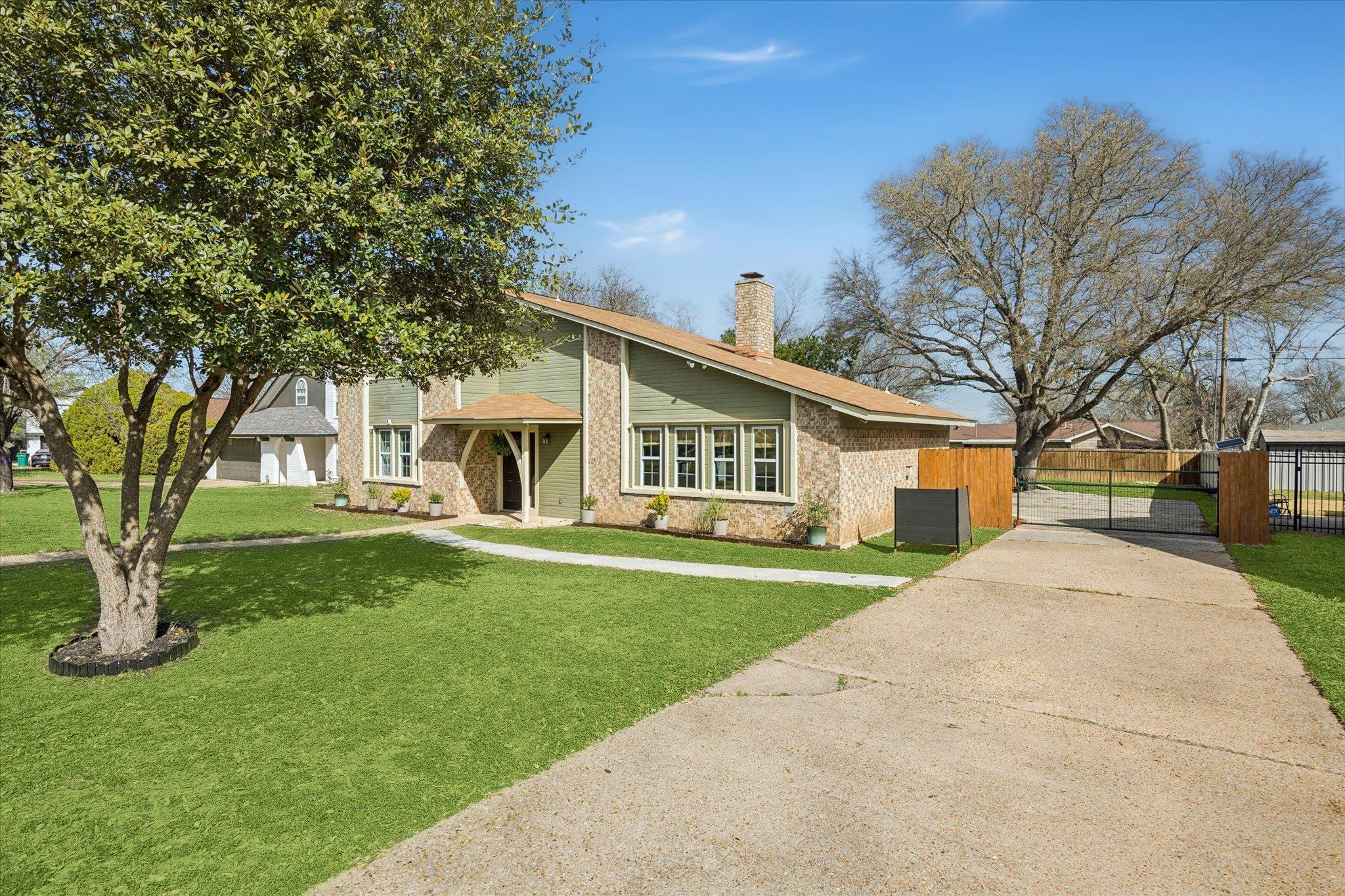 217 W Mockingbird Ln, Harker Heights, TX 76548