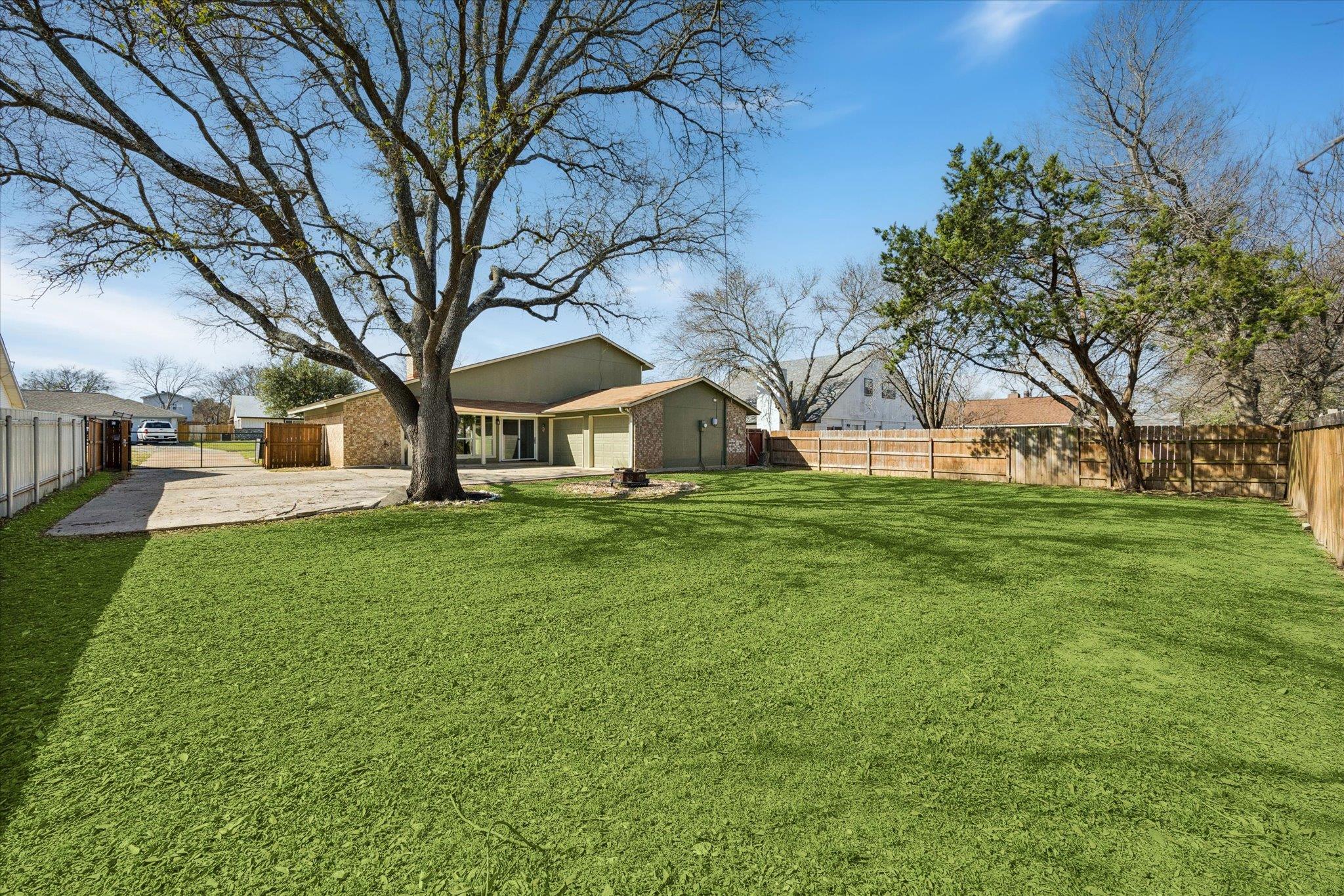 217 W Mockingbird Ln, Harker Heights, TX 76548