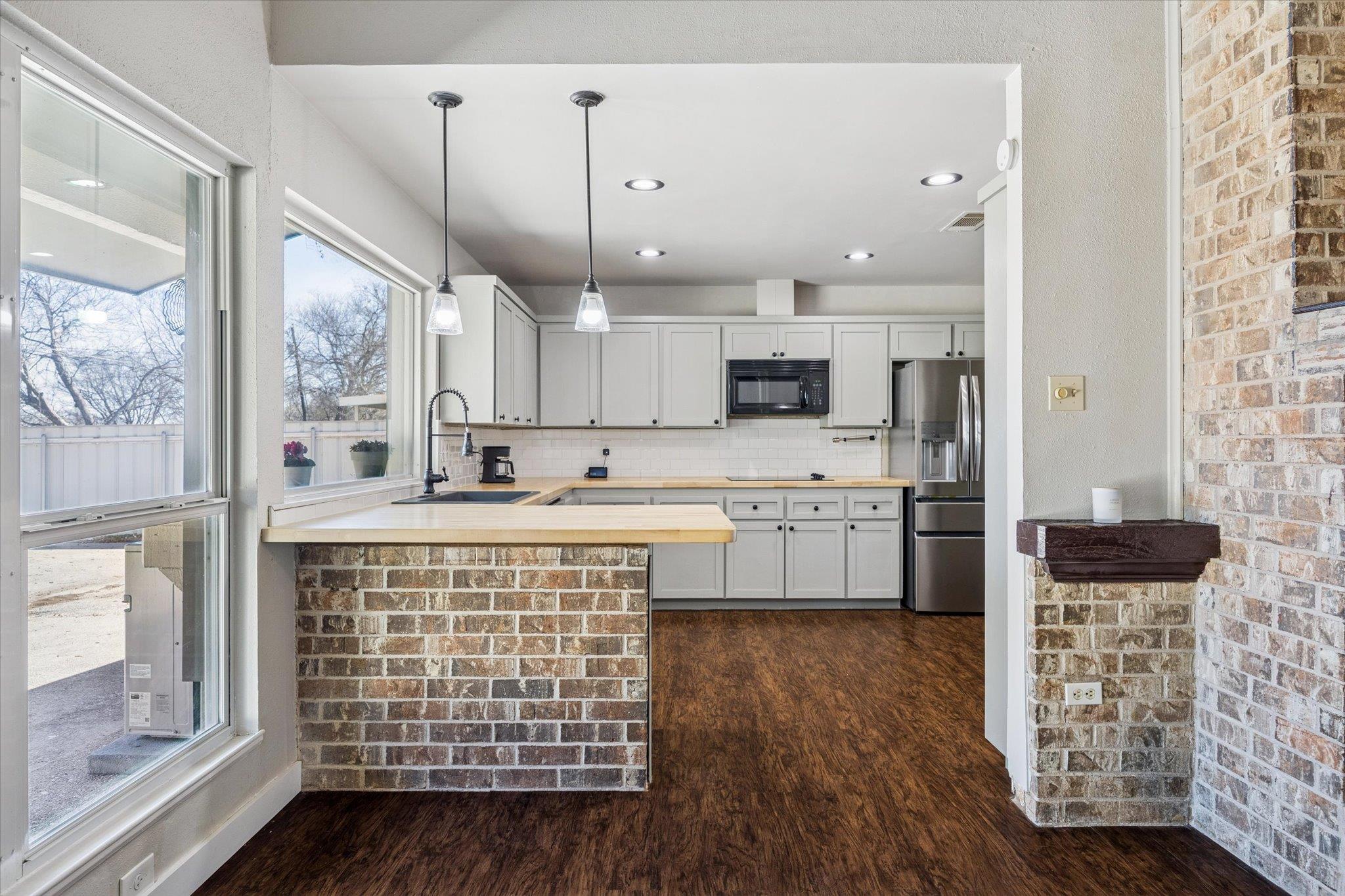 217 W Mockingbird Ln, Harker Heights, TX 76548