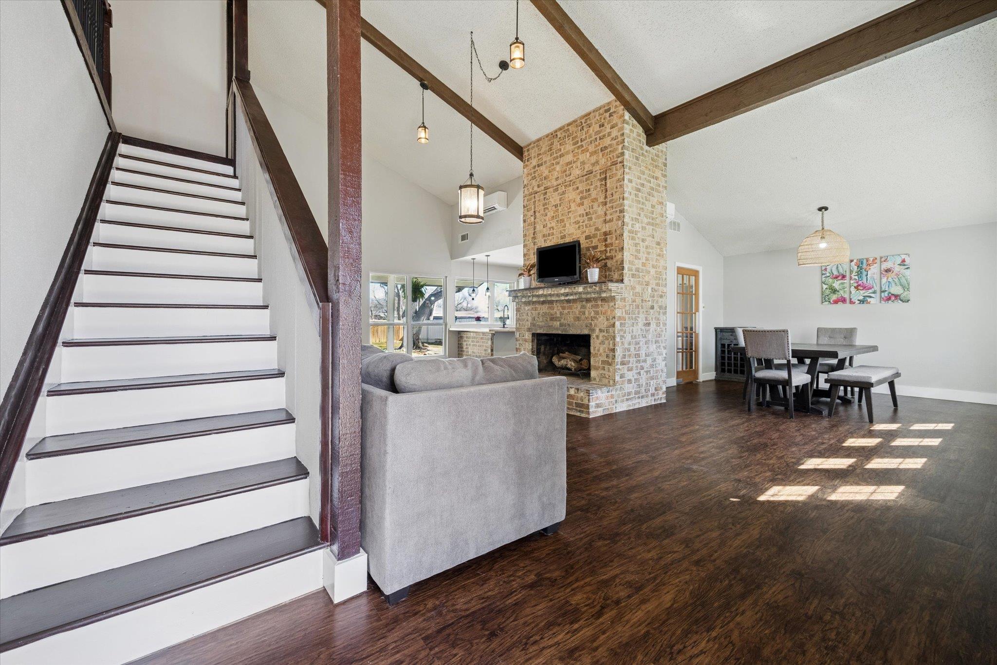 217 W Mockingbird Ln, Harker Heights, TX 76548