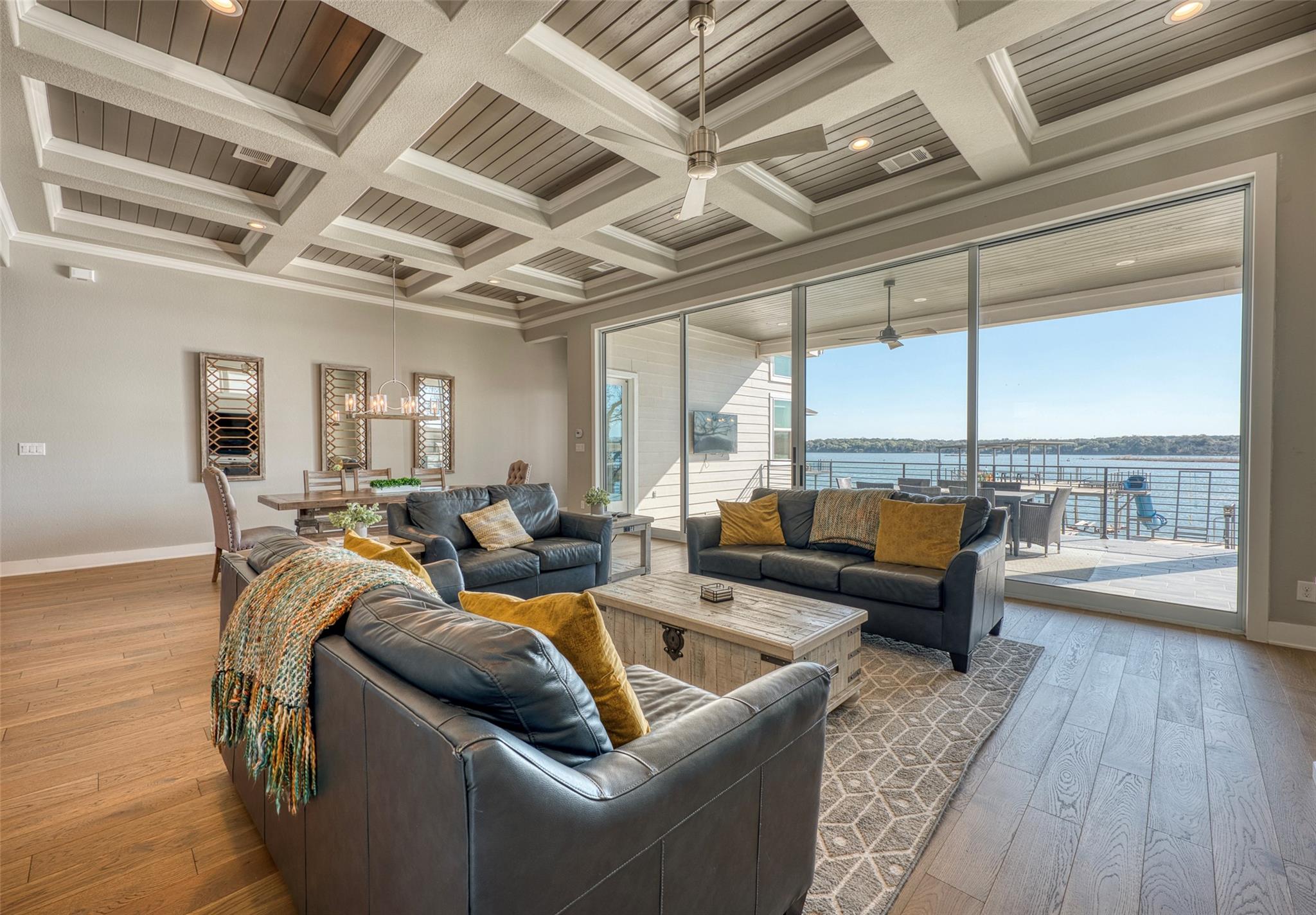 414 Campa Pajama Ln, Kingsland, TX 78639